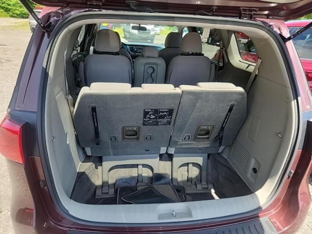 2016 Kia Sedona LX FWD