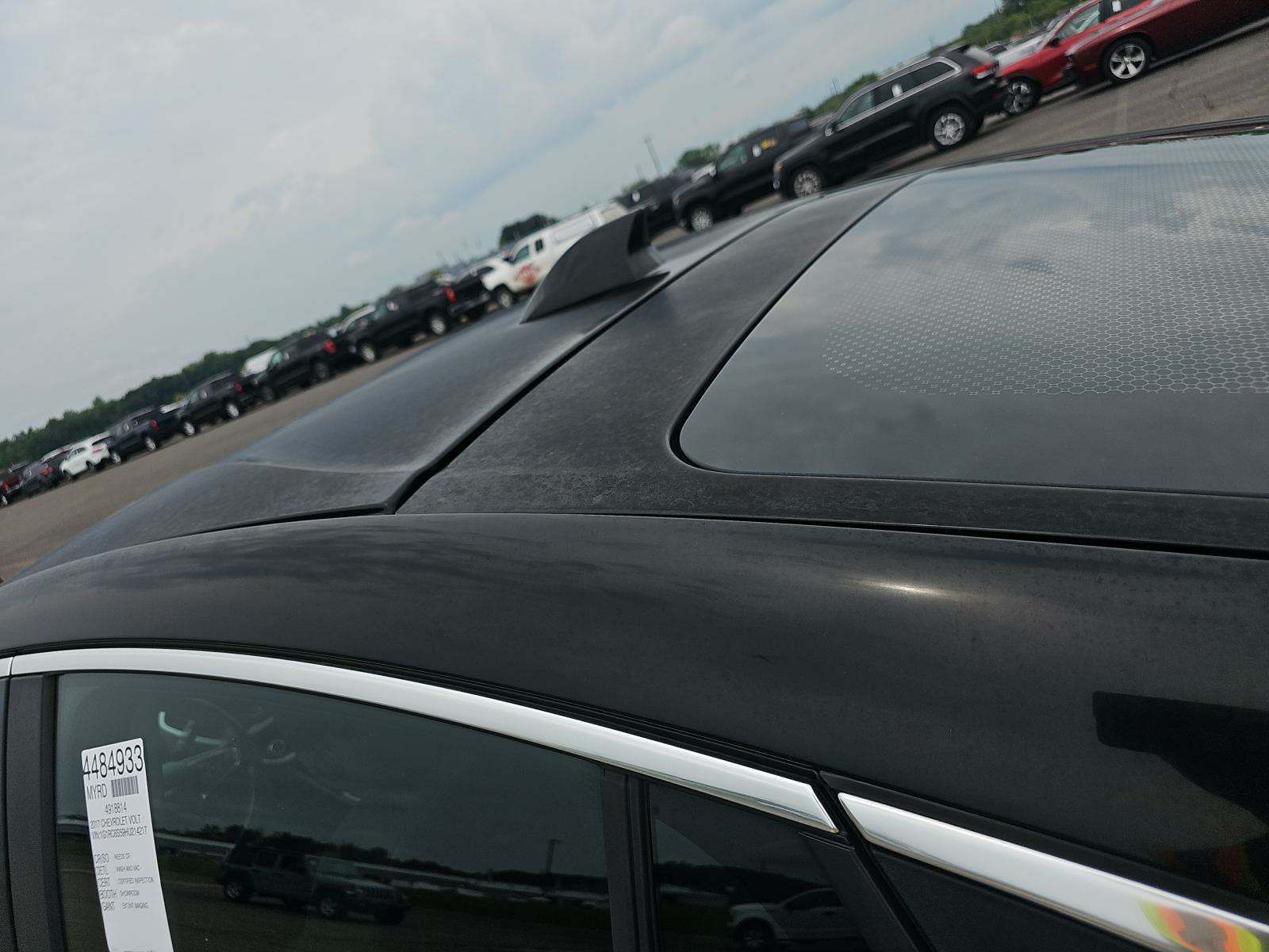 2017 Chevrolet Volt LT FWD