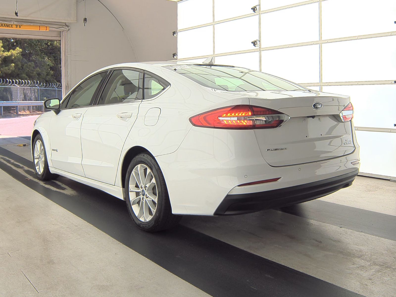 2019 Ford Fusion Hybrid SE FWD