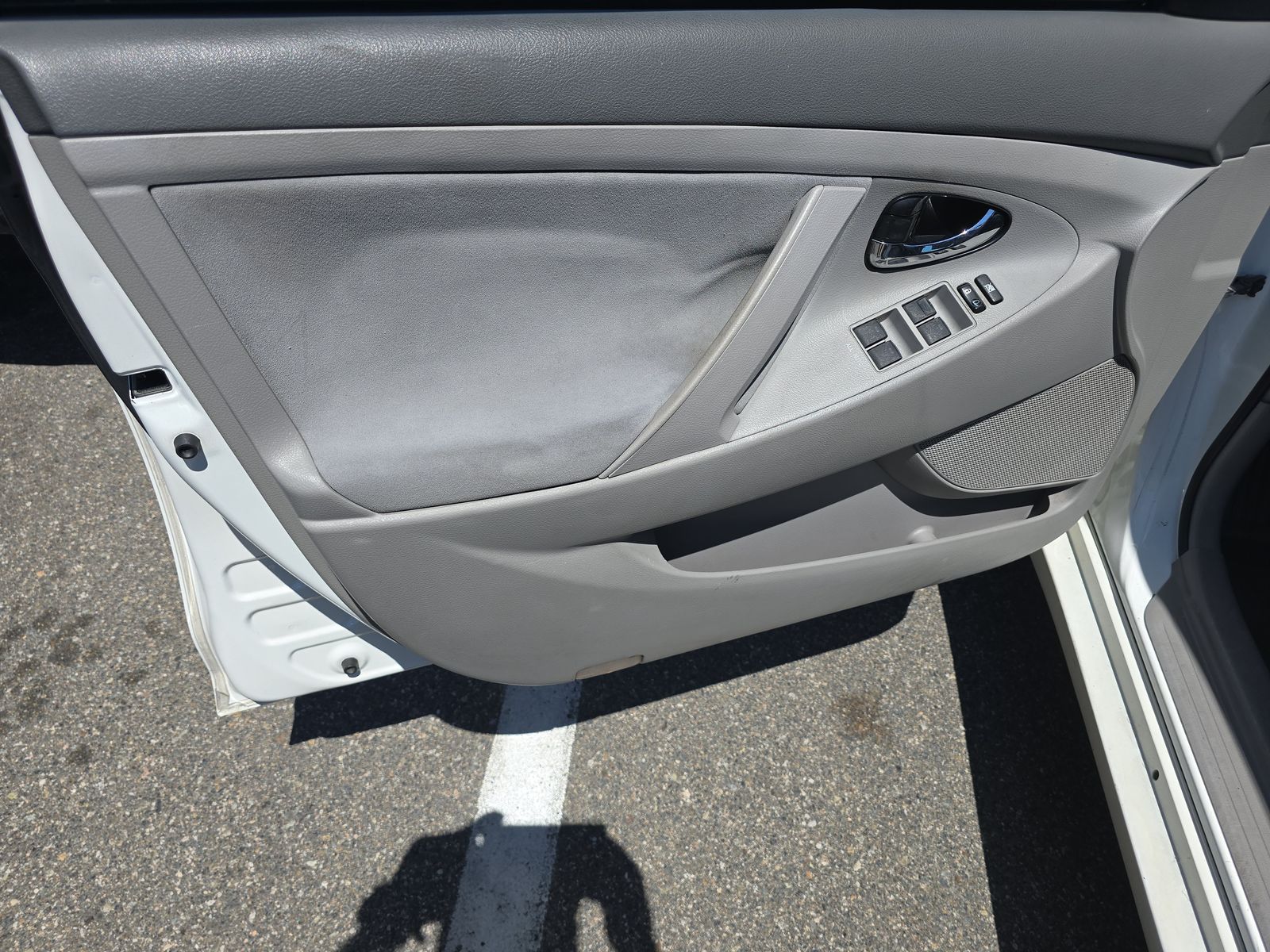 2011 Toyota Camry LE FWD