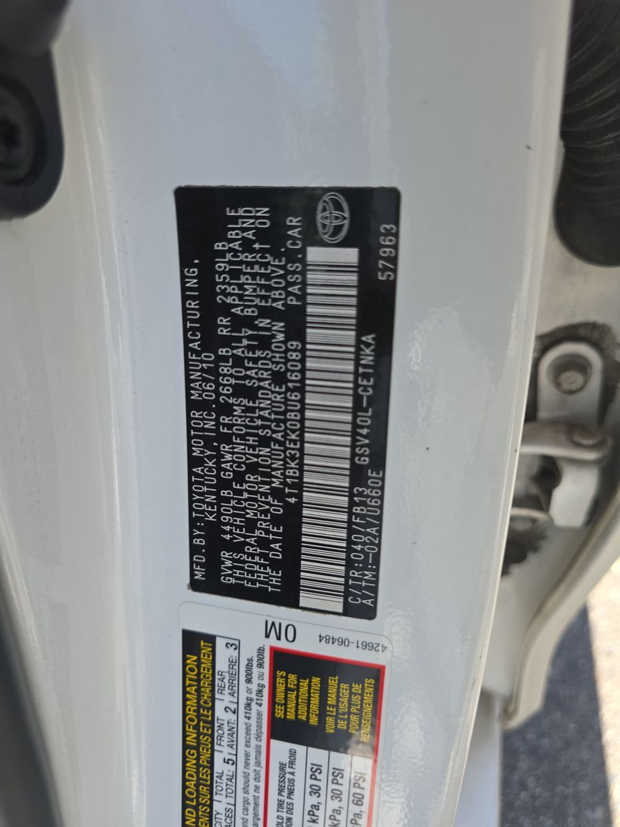 2011 Toyota Camry LE FWD