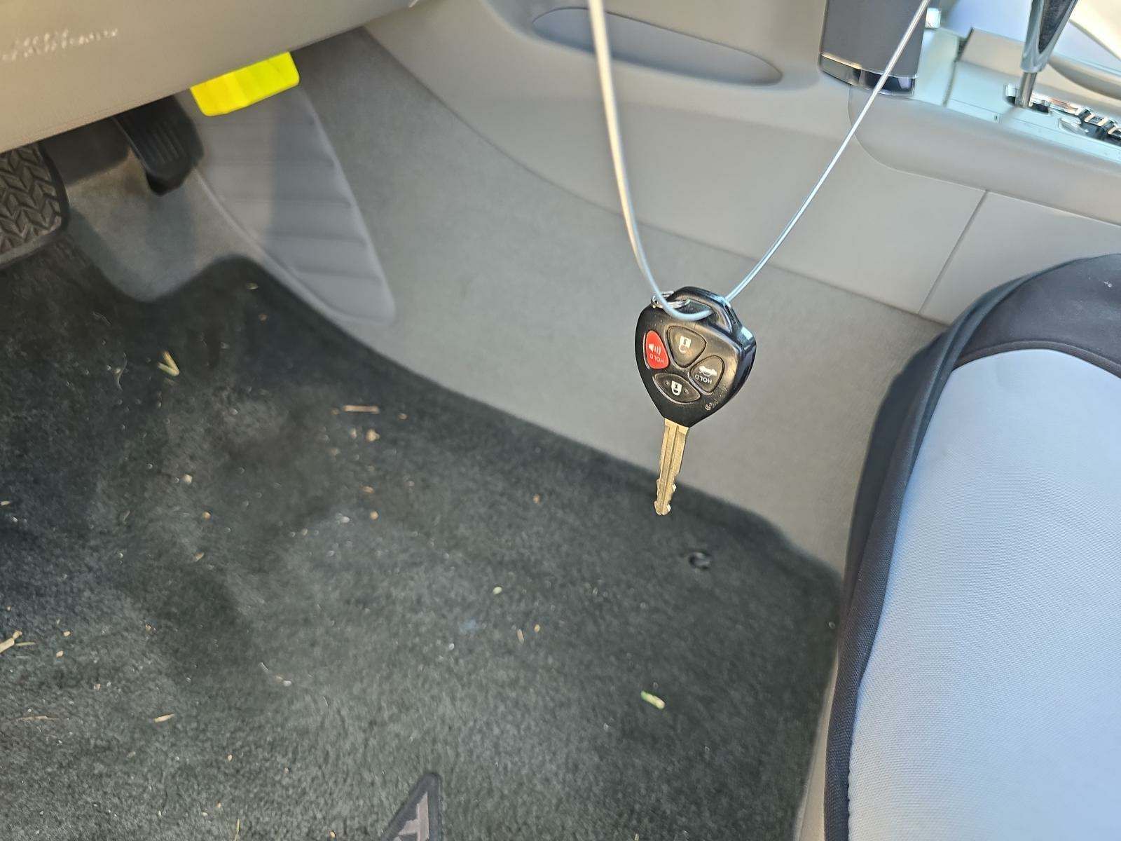 2011 Toyota Camry LE FWD