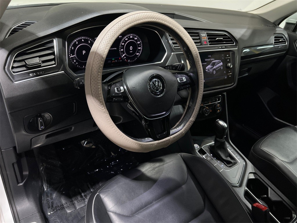 2018 Volkswagen Tiguan 2.0T SEL Premium FWD