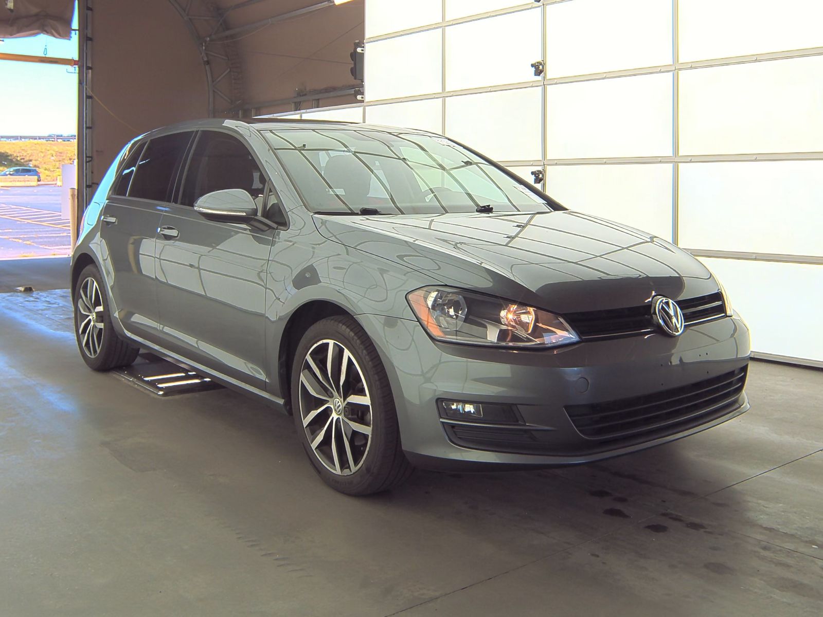 2015 Volkswagen Golf 1.8T SE FWD