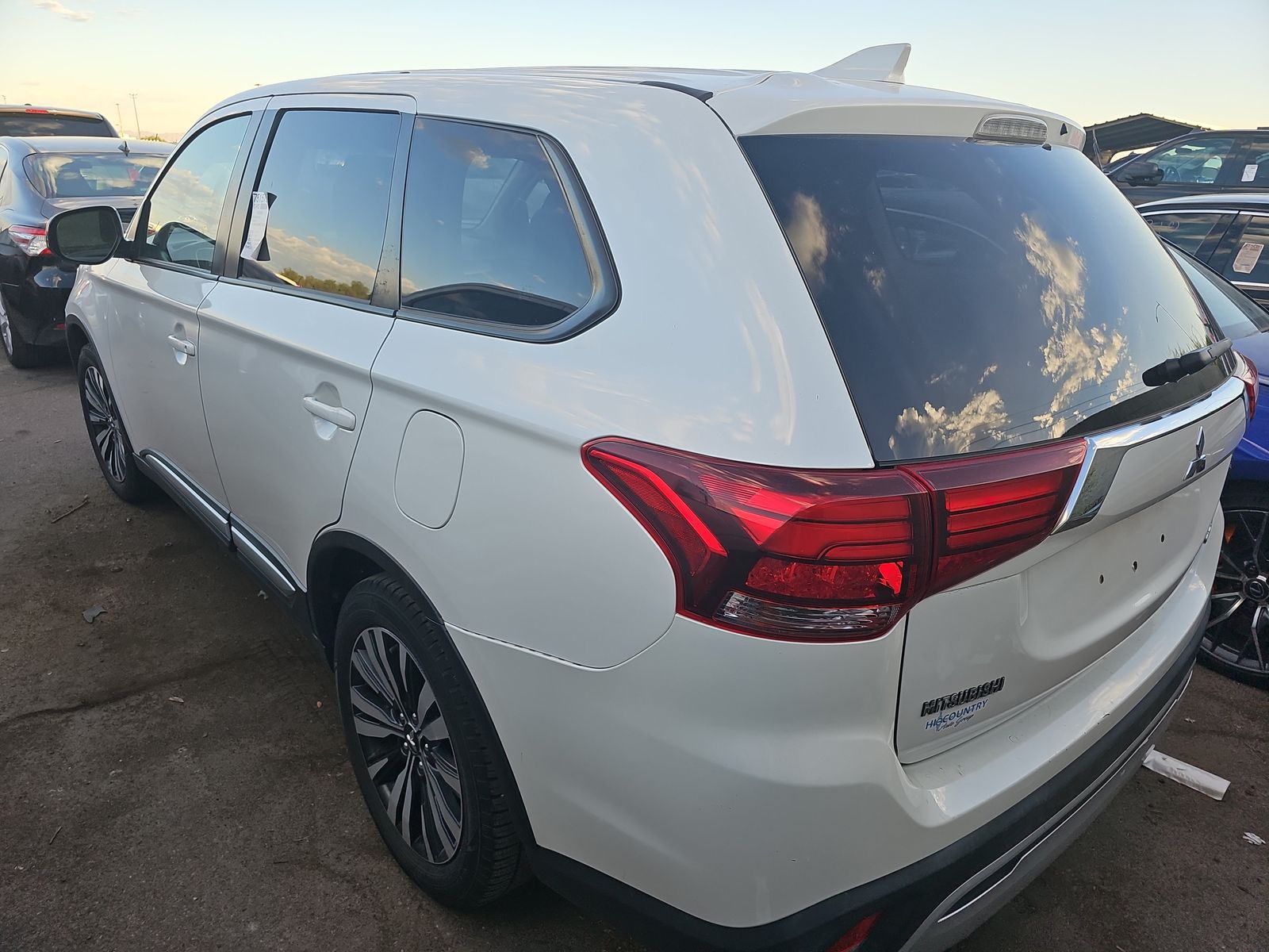 2019 Mitsubishi Outlander ES FWD