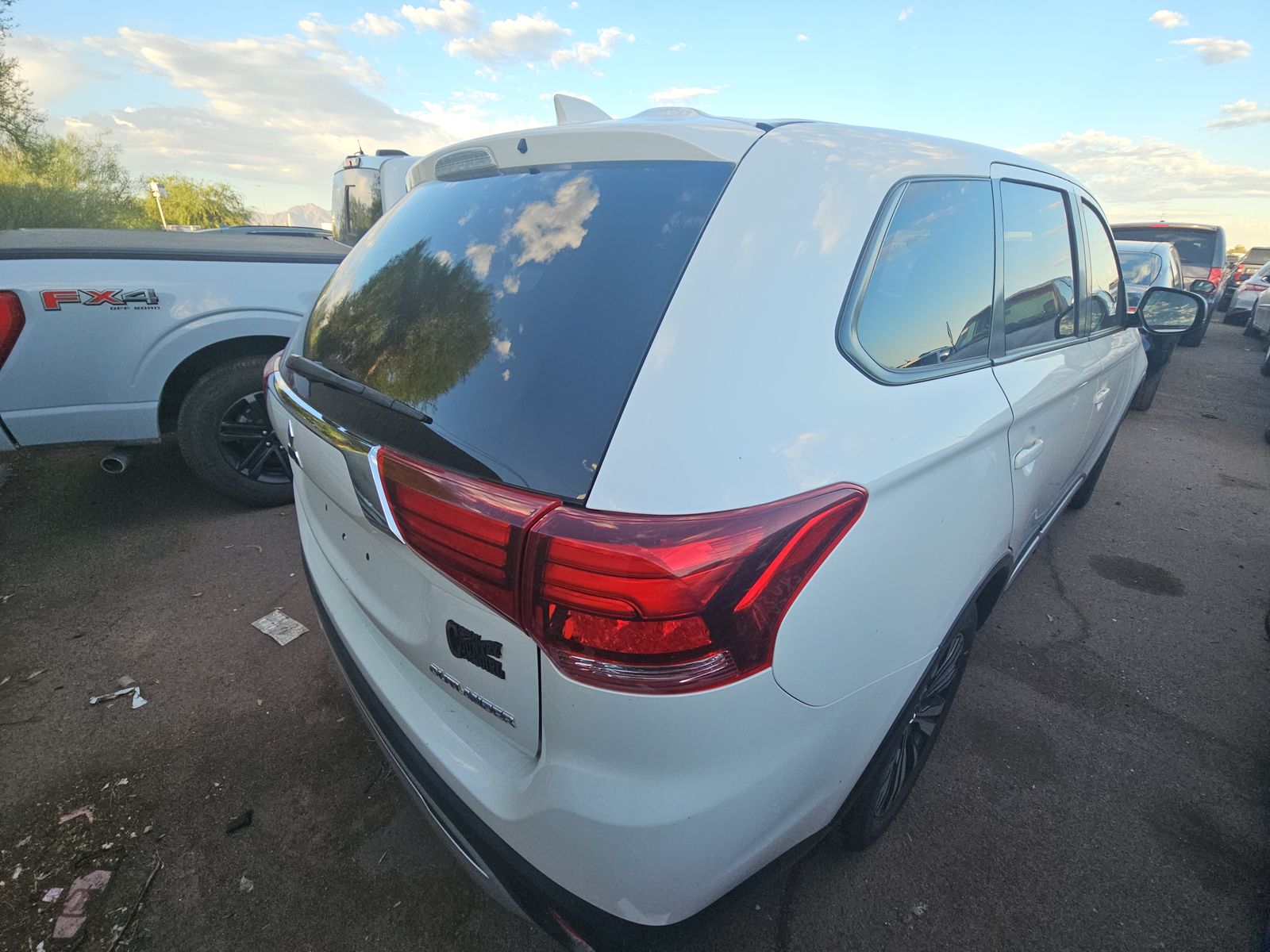 2019 Mitsubishi Outlander ES FWD