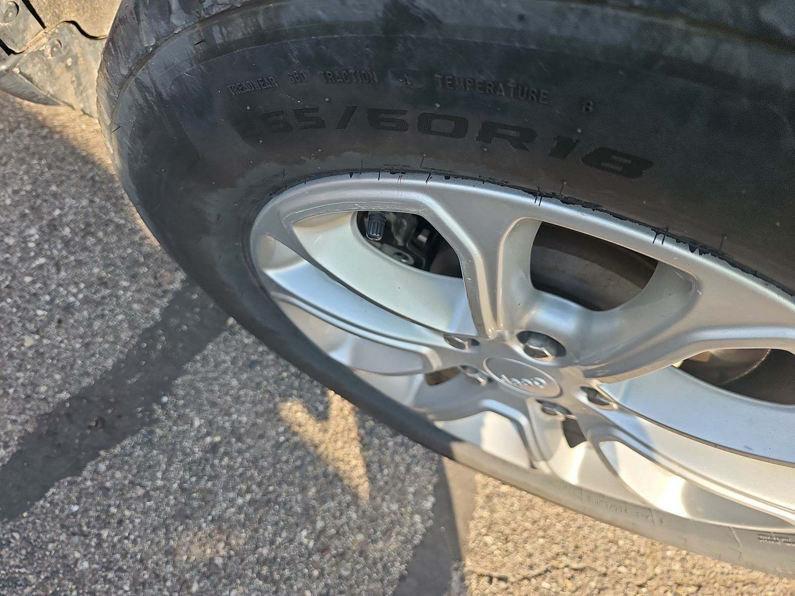 2021 Jeep Grand Cherokee Laredo E Edition AWD