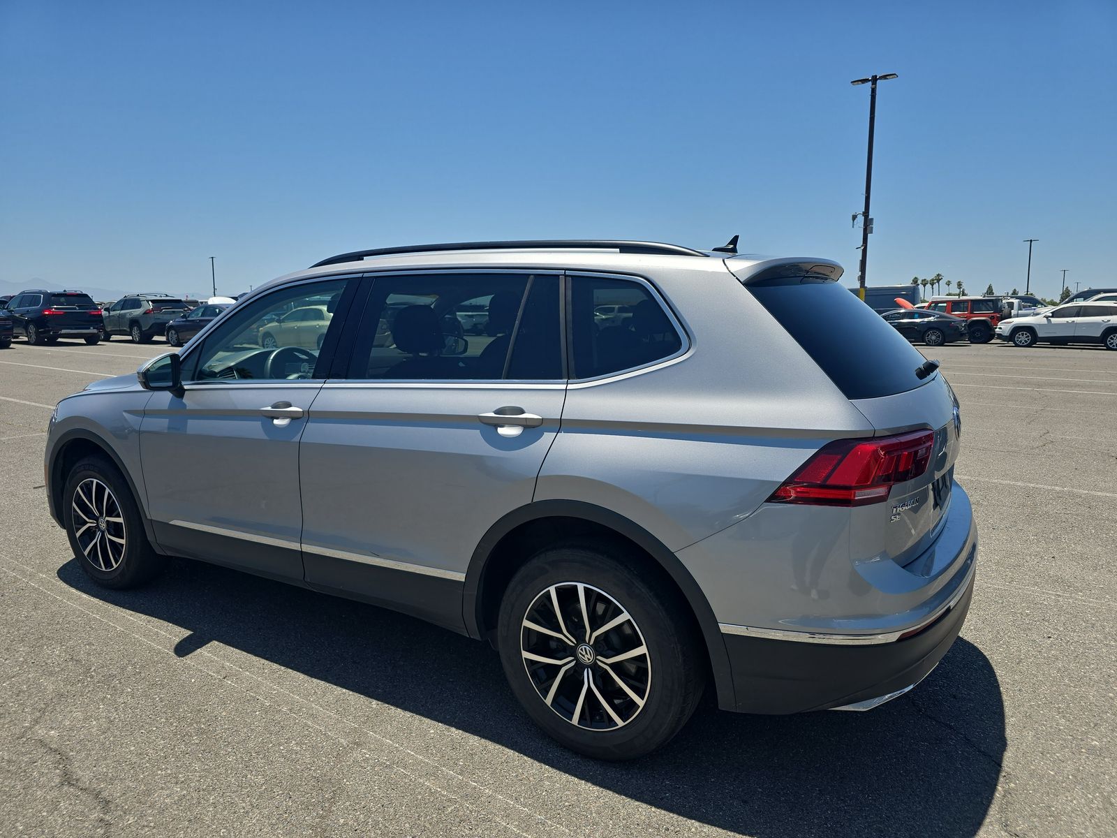 2021 Volkswagen Tiguan 2.0T SE AWD