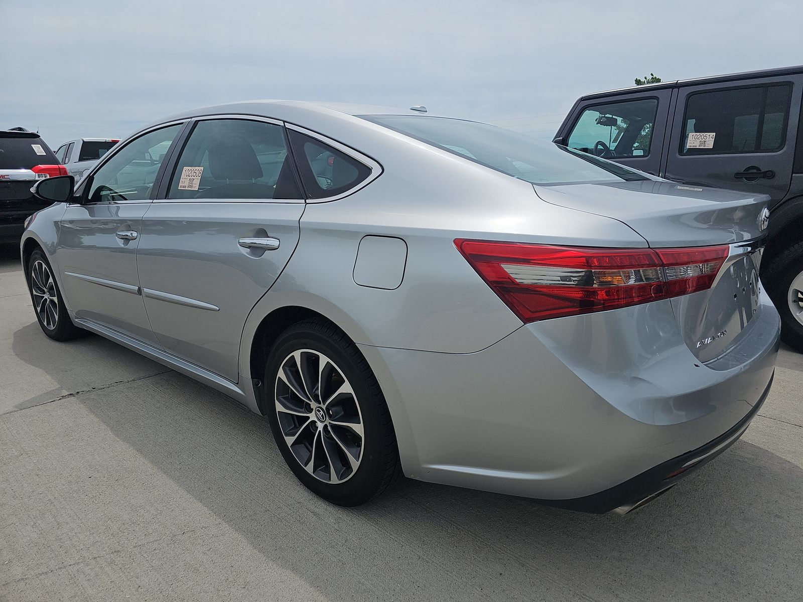 2017 Toyota Avalon XLE FWD