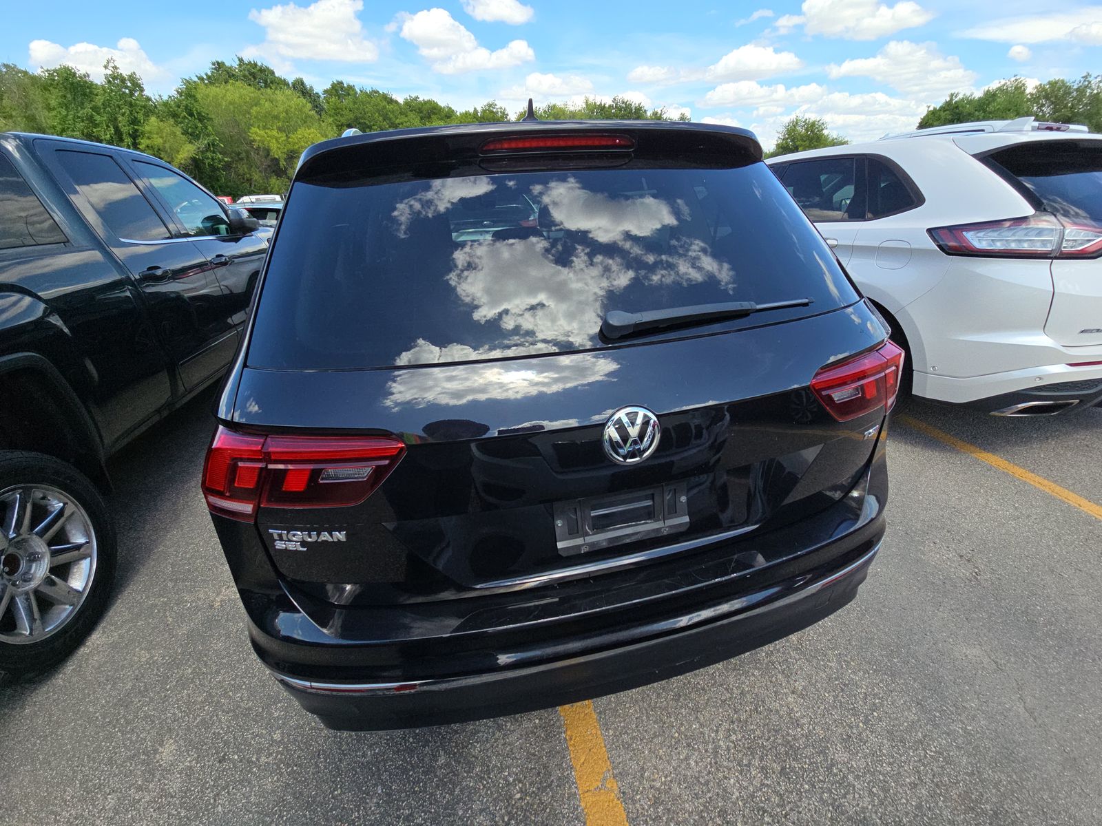 2018 Volkswagen Tiguan 2.0T SEL FWD