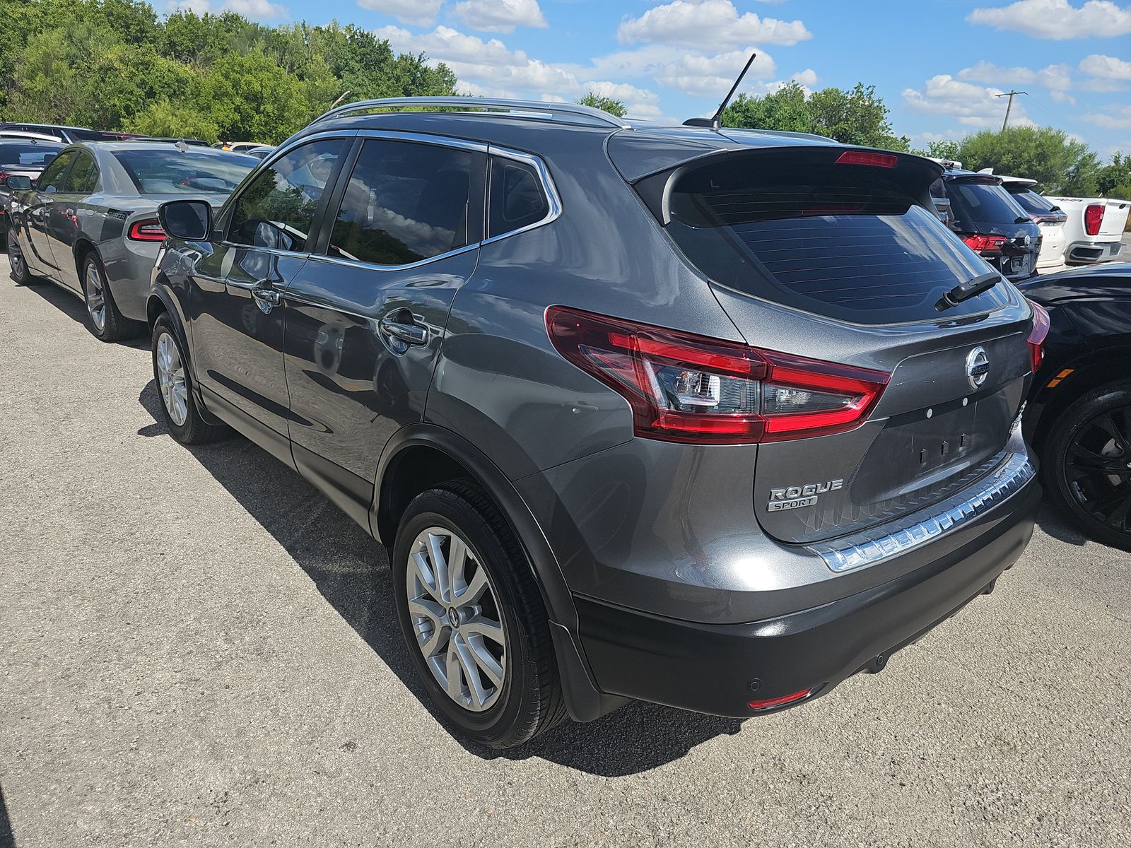 2020 Nissan Rogue Sport SV FWD