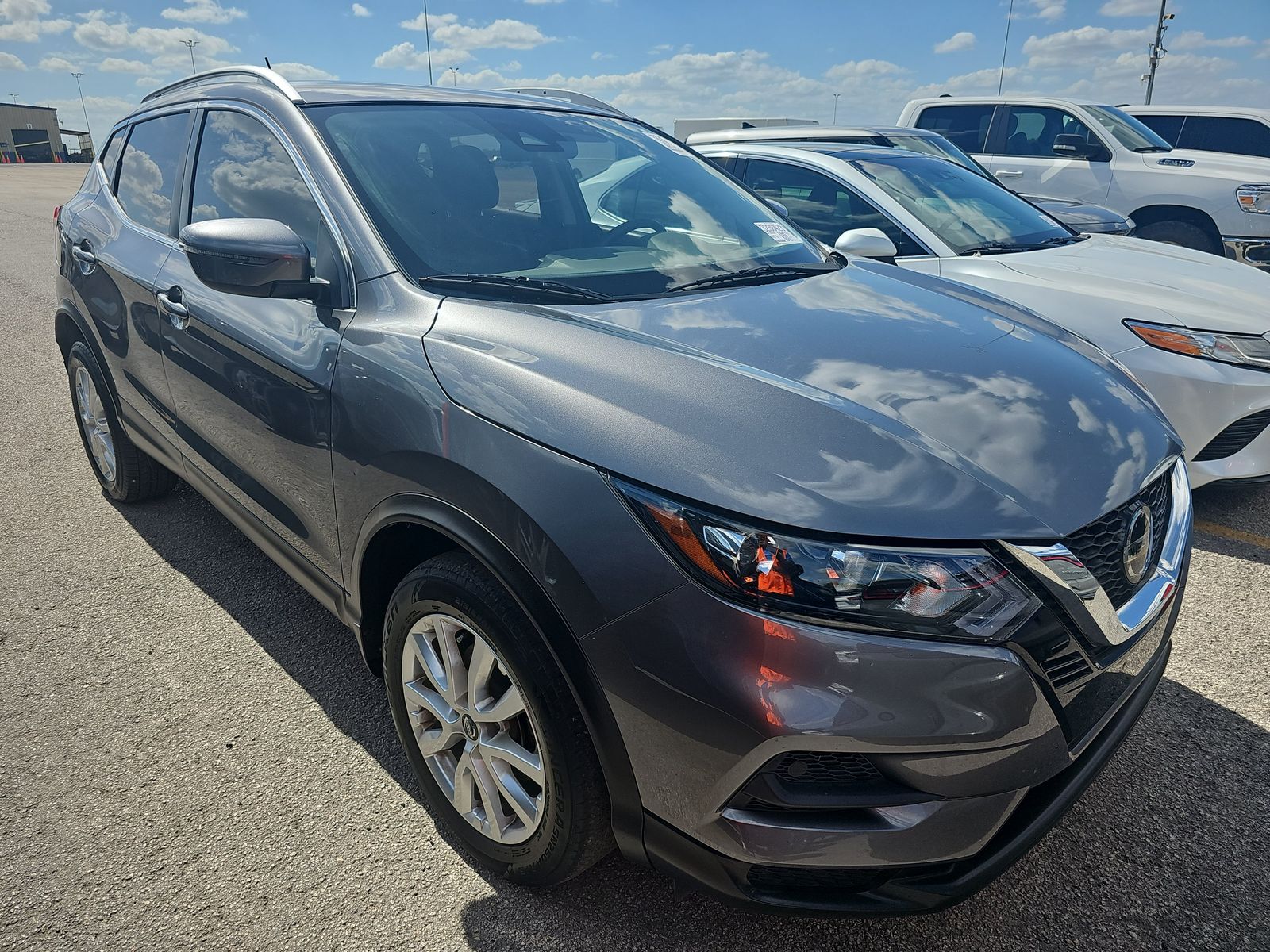 2020 Nissan Rogue Sport SV FWD