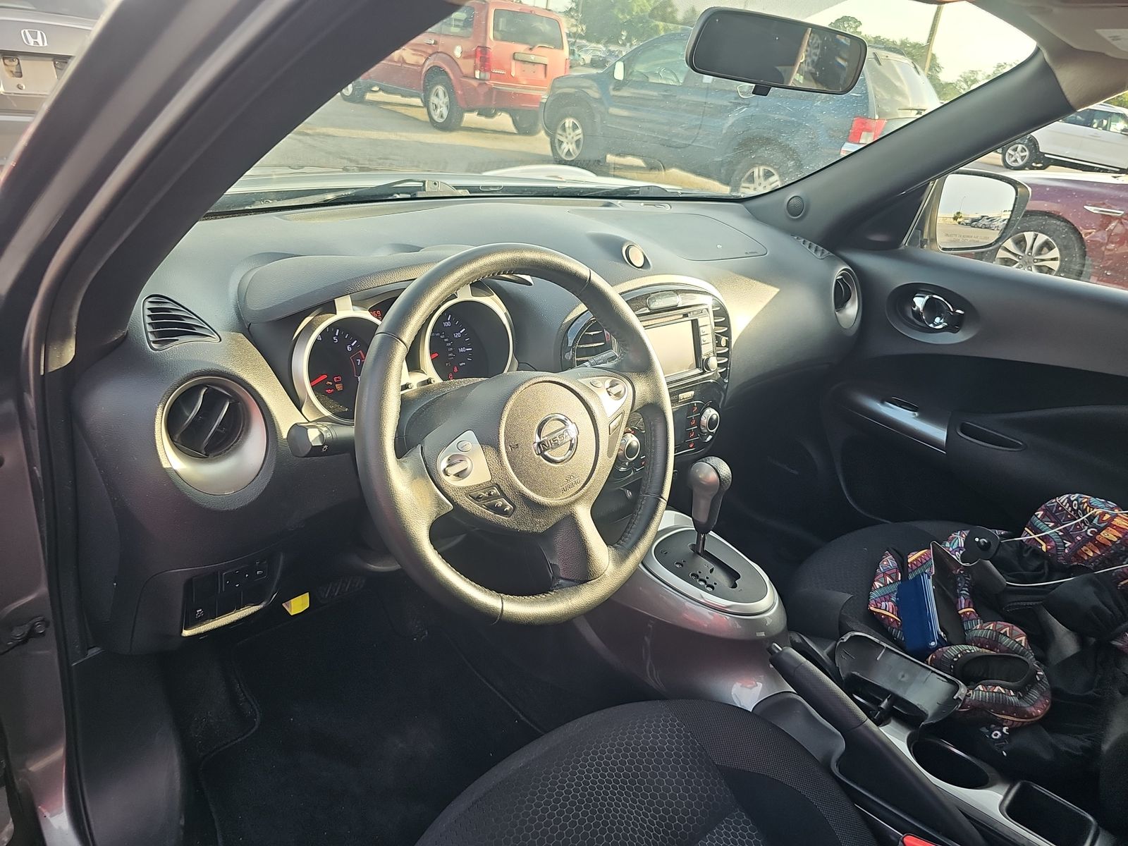 2015 Nissan JUKE SV FWD