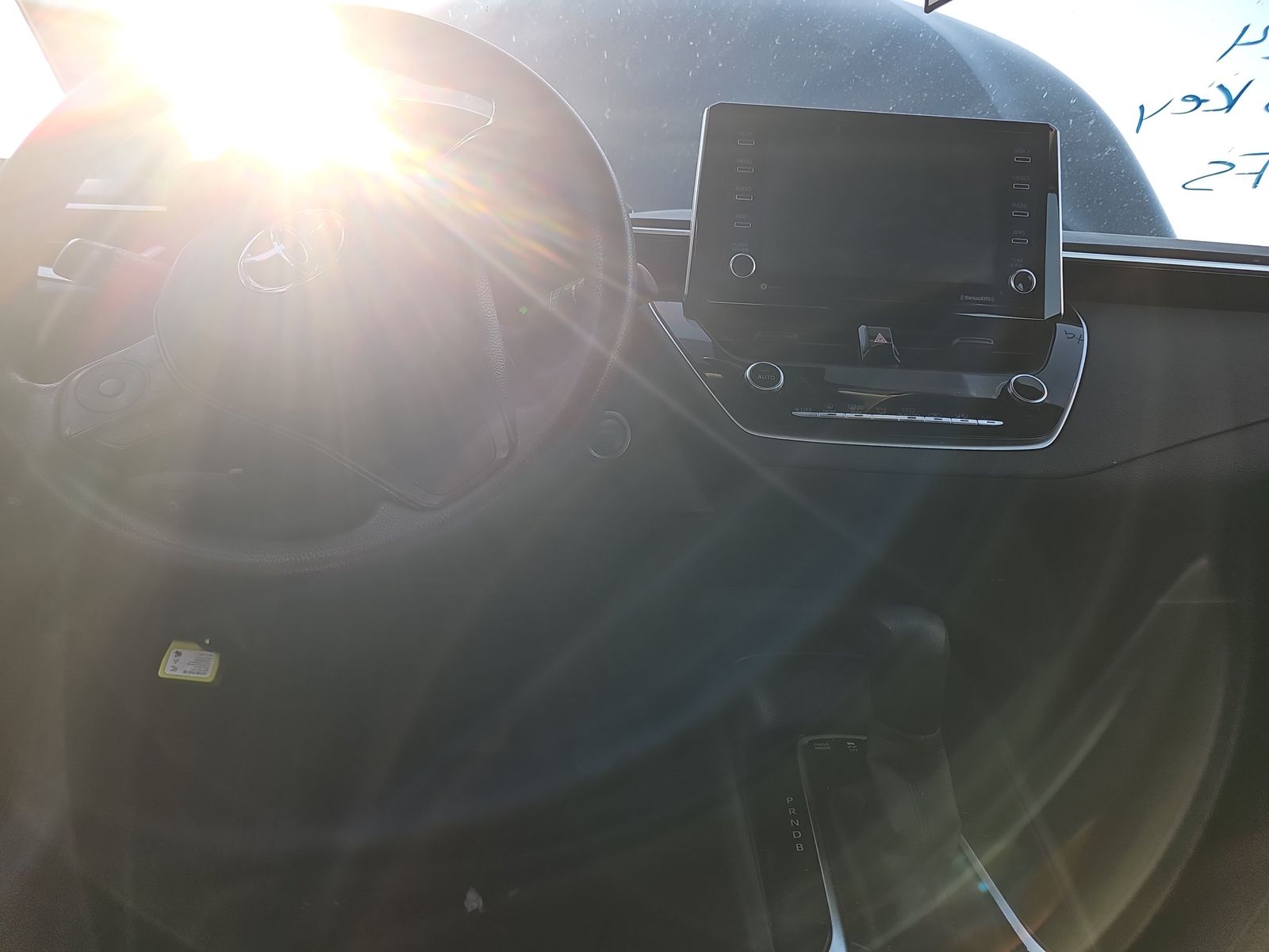 2021 Toyota Corolla Hybrid LE FWD