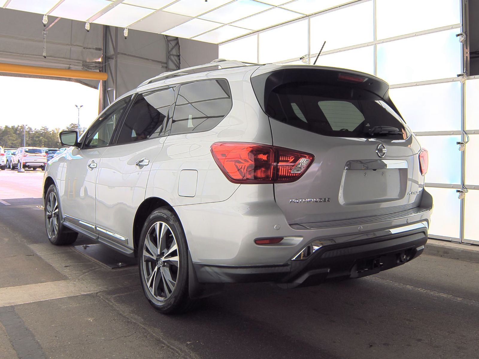 2018 Nissan Pathfinder Platinum FWD