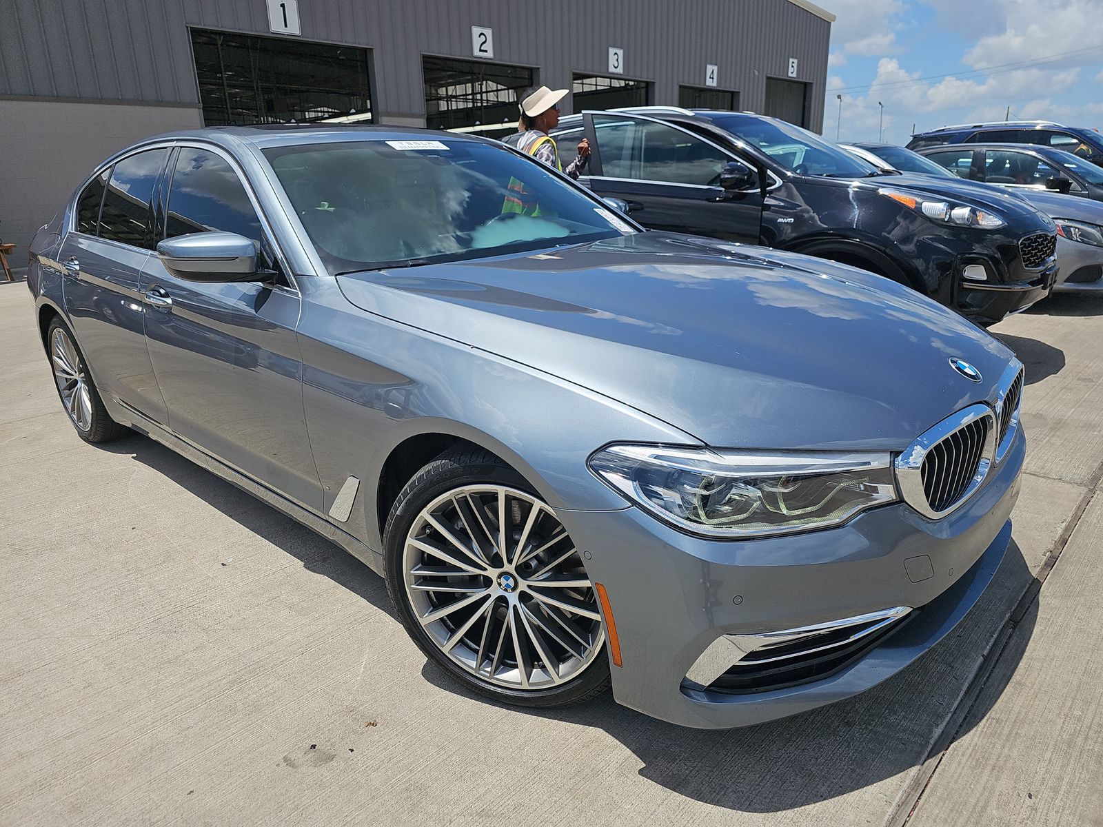 2017 BMW 5 Series 540i RWD