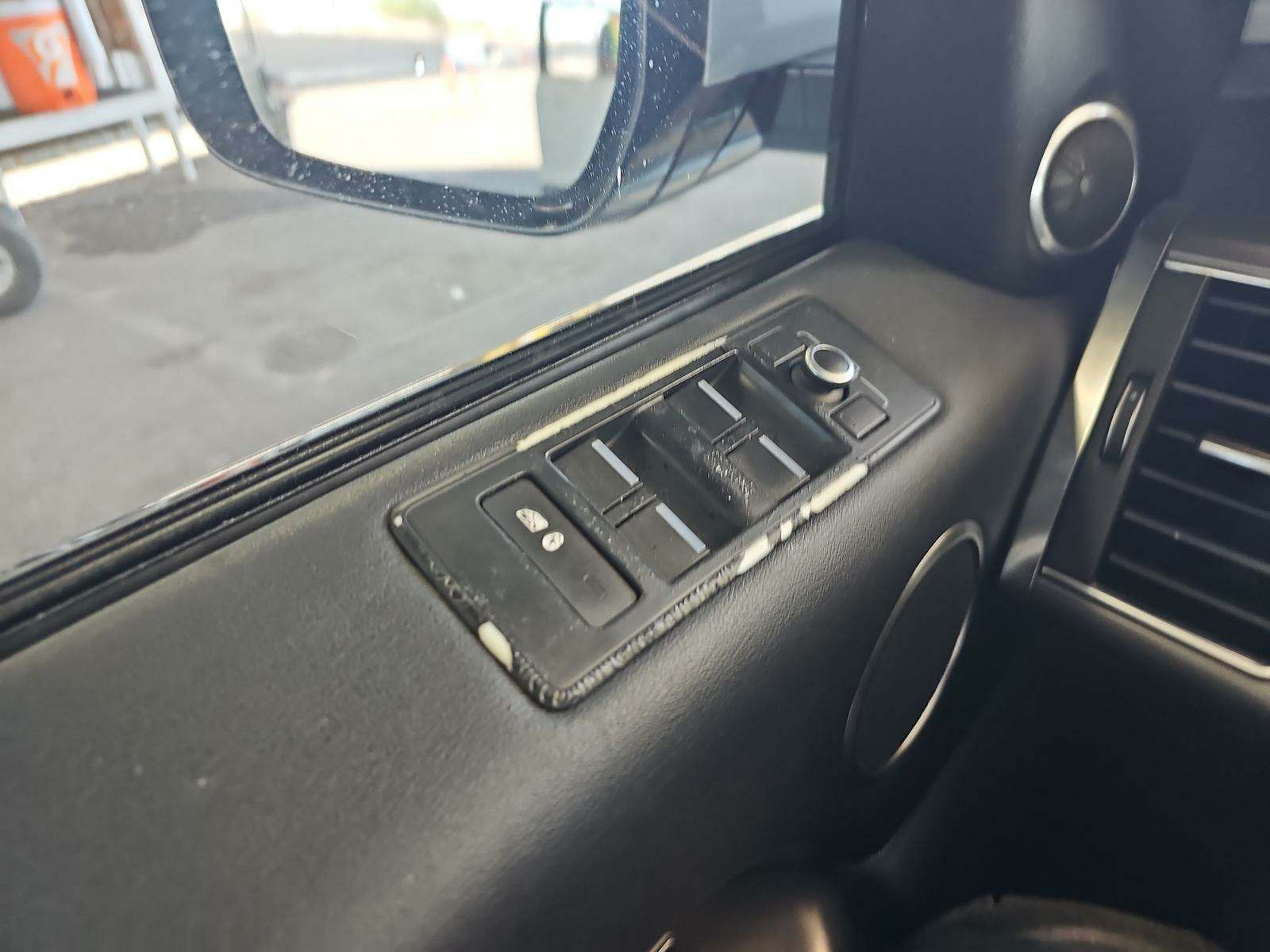 2017 Land Rover Range Rover Sport SE AWD