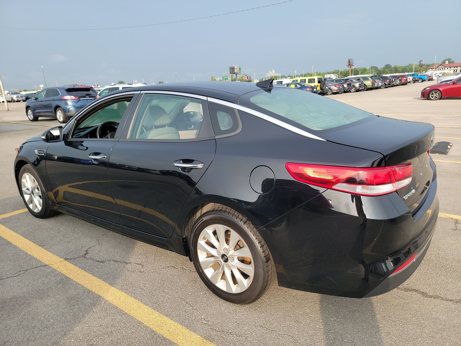 2018 Kia Optima LX FWD