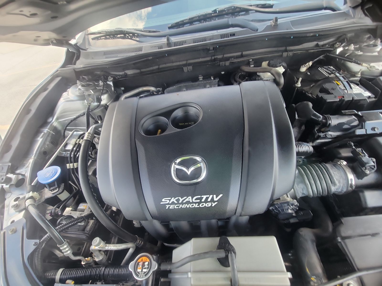 2015 MAZDA MAZDA3 i Sport FWD