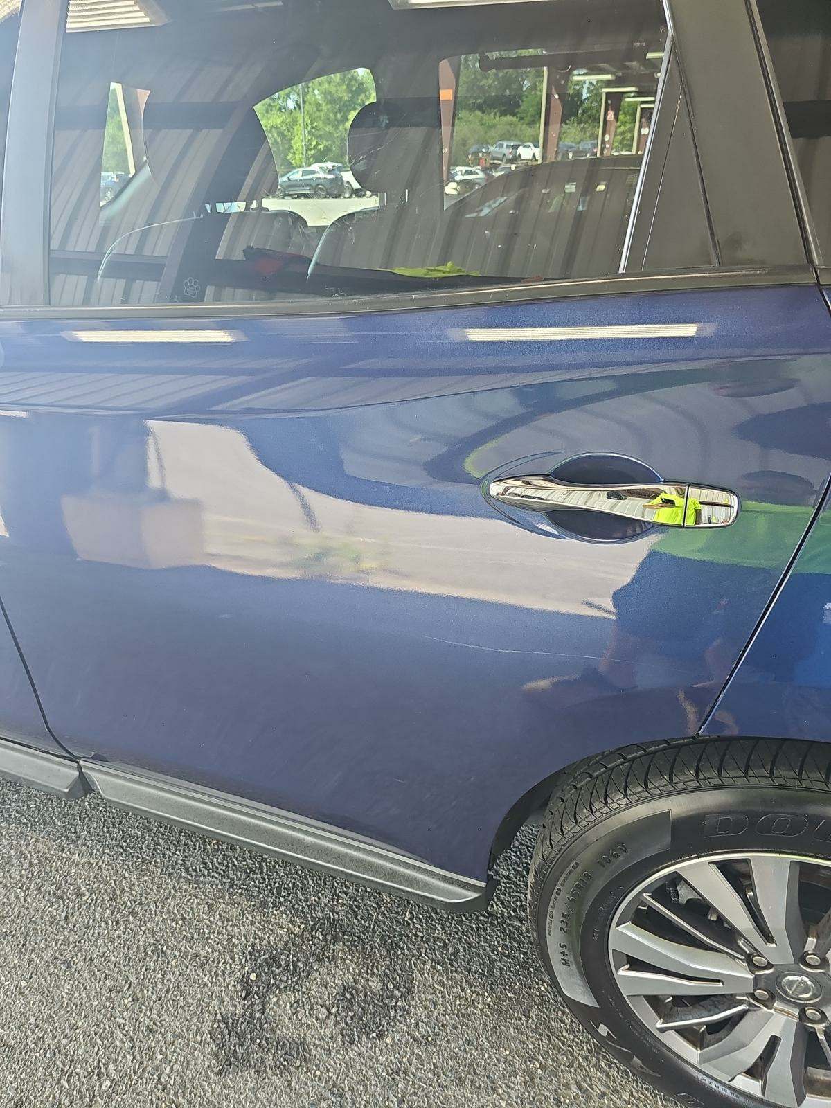 2020 Nissan Pathfinder SL FWD