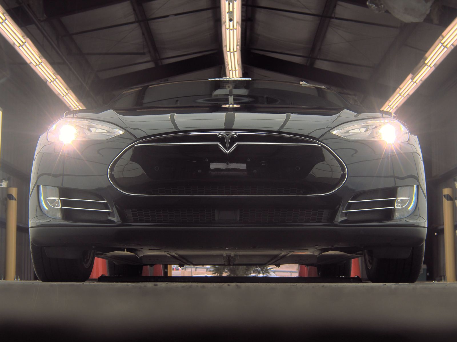 2015 Tesla Model S P85D AWD