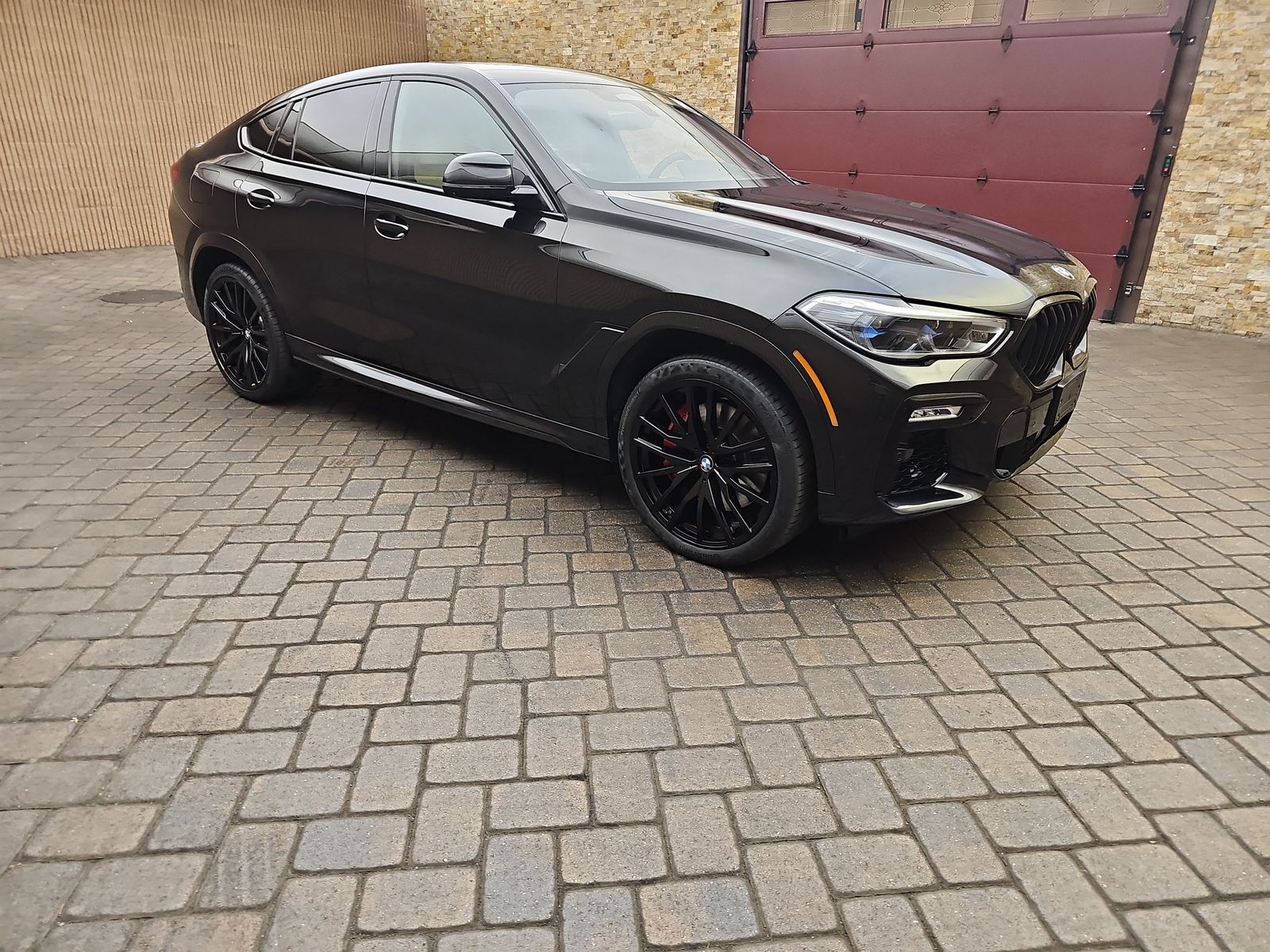 2021 BMW X6 M50i AWD