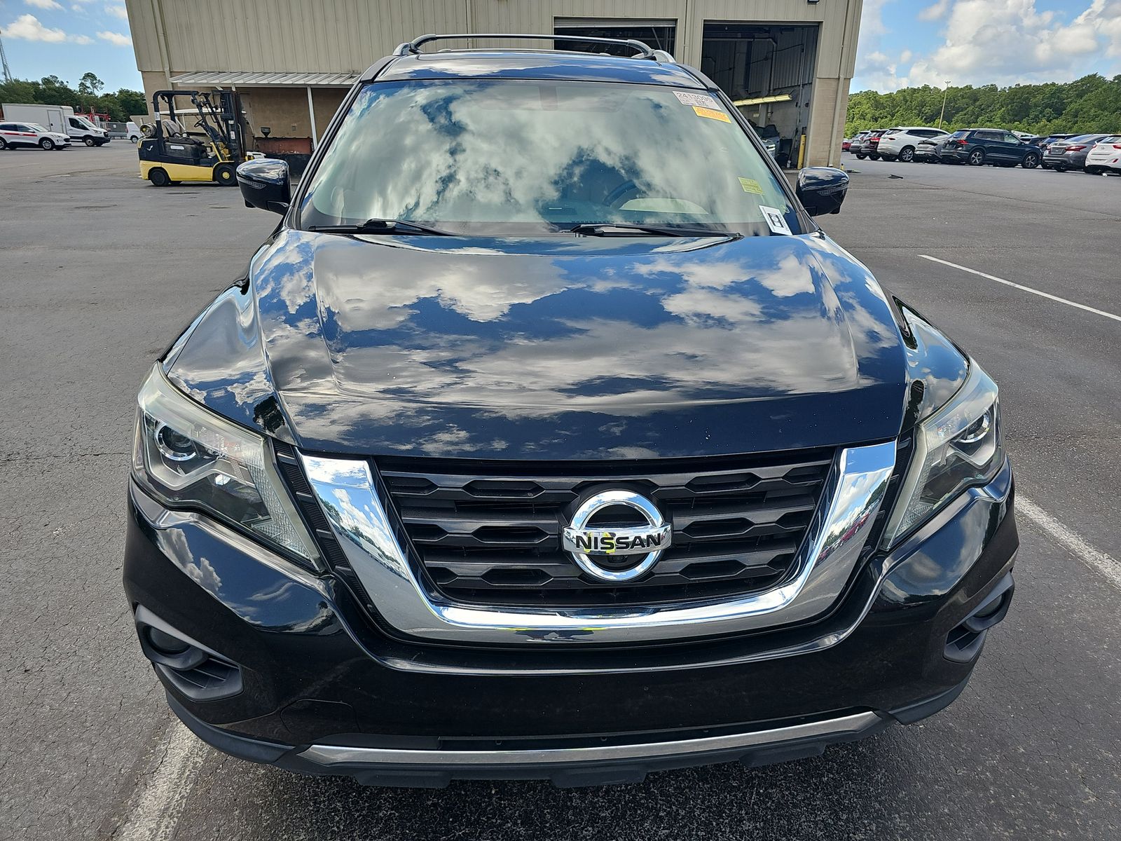 2017 Nissan Pathfinder Platinum FWD