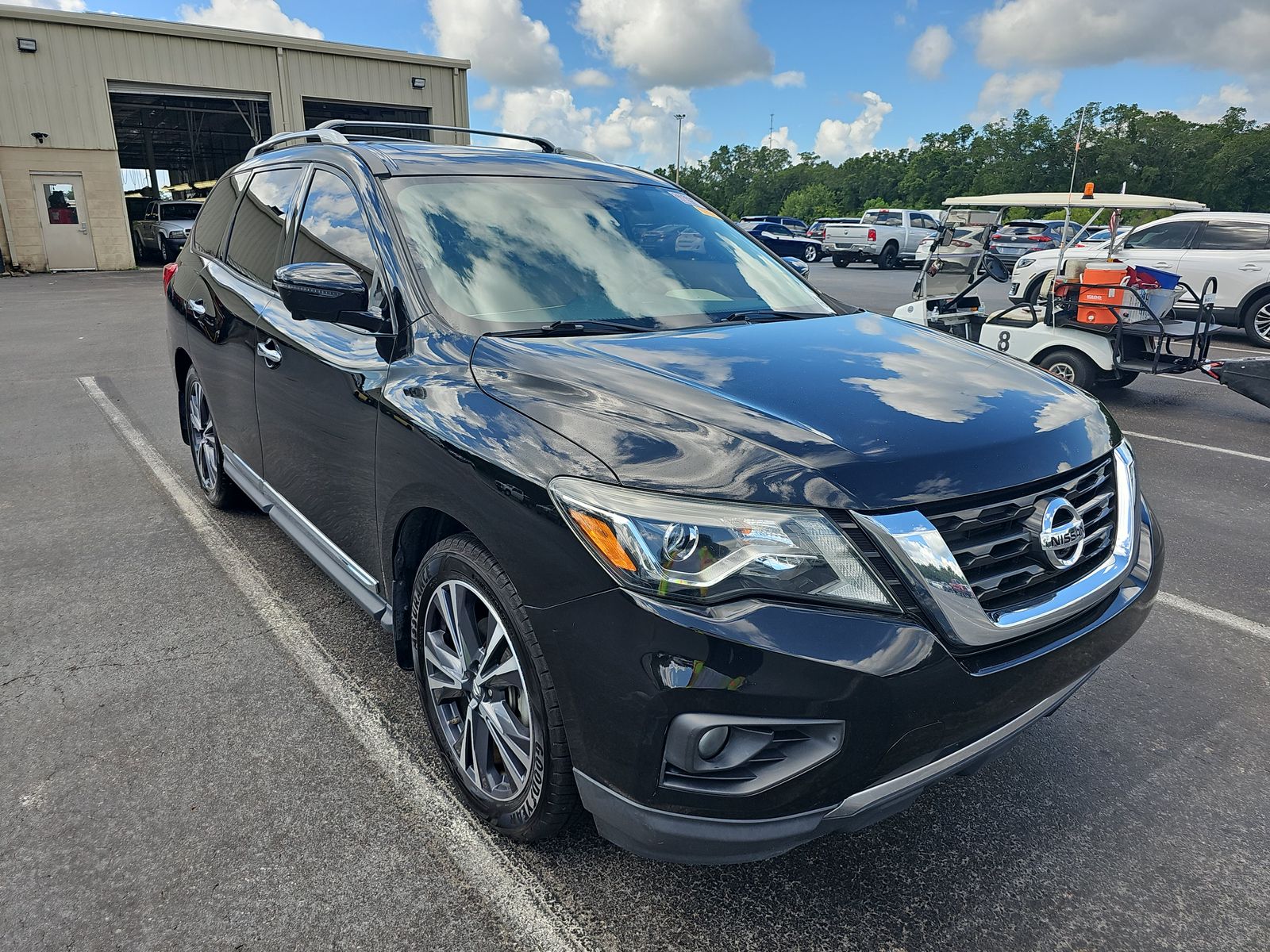 2017 Nissan Pathfinder Platinum FWD