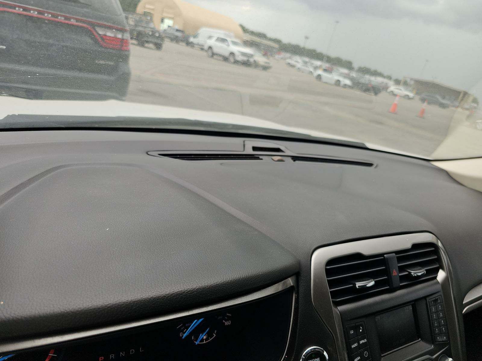 2018 Ford Fusion SE FWD