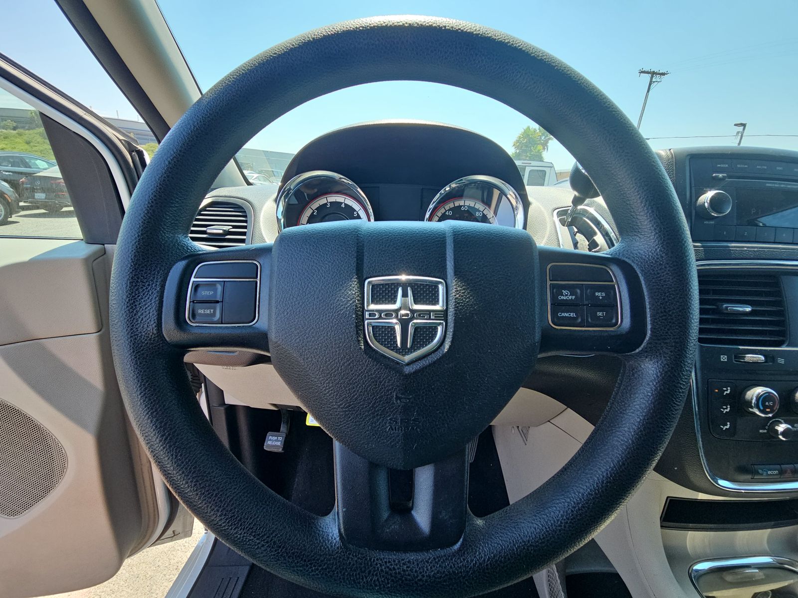 2014 Dodge Grand Caravan SXT FWD