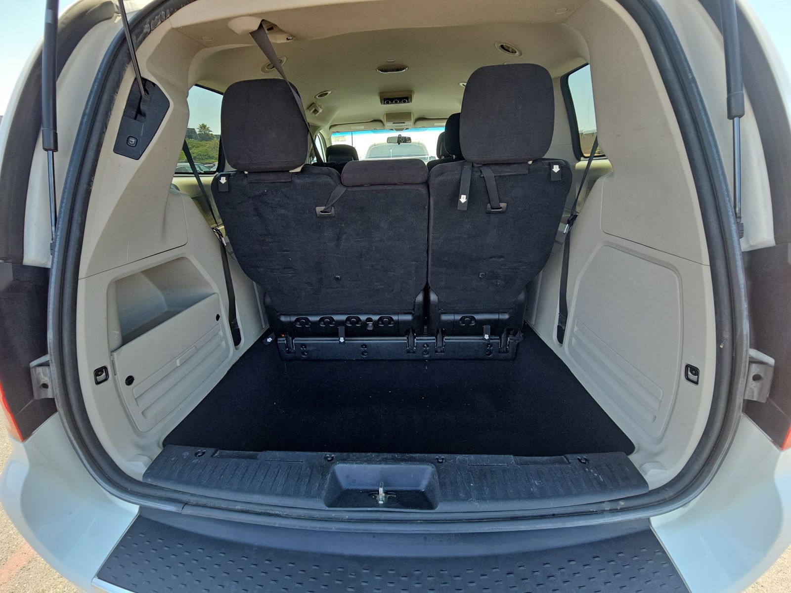 2014 Dodge Grand Caravan SXT FWD