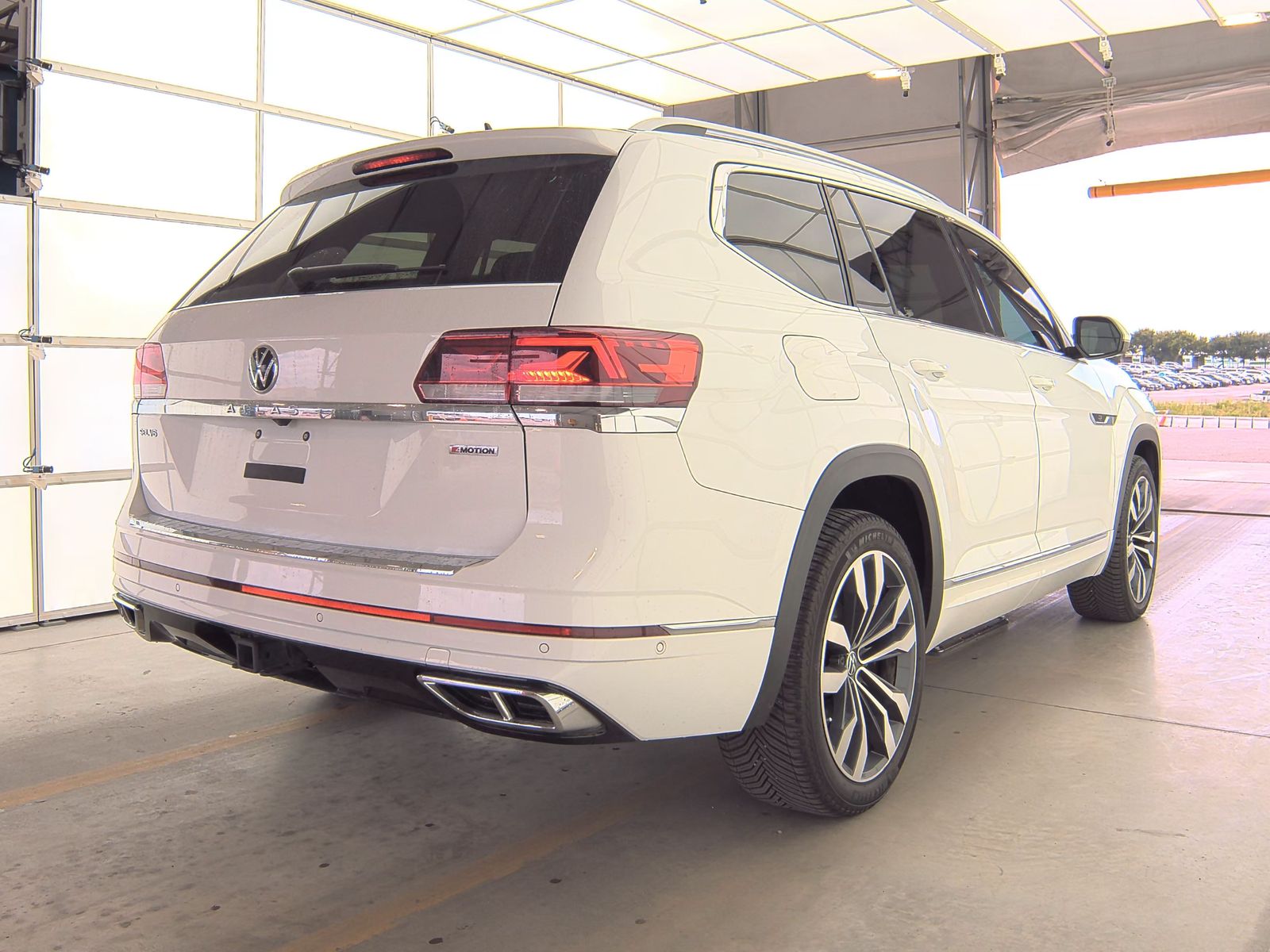 2021 Volkswagen Atlas 3.6L SEL Premium R-Line AWD