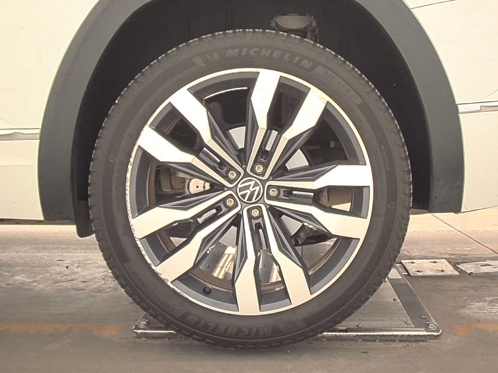 2021 Volkswagen Atlas 3.6L SEL Premium R-Line AWD