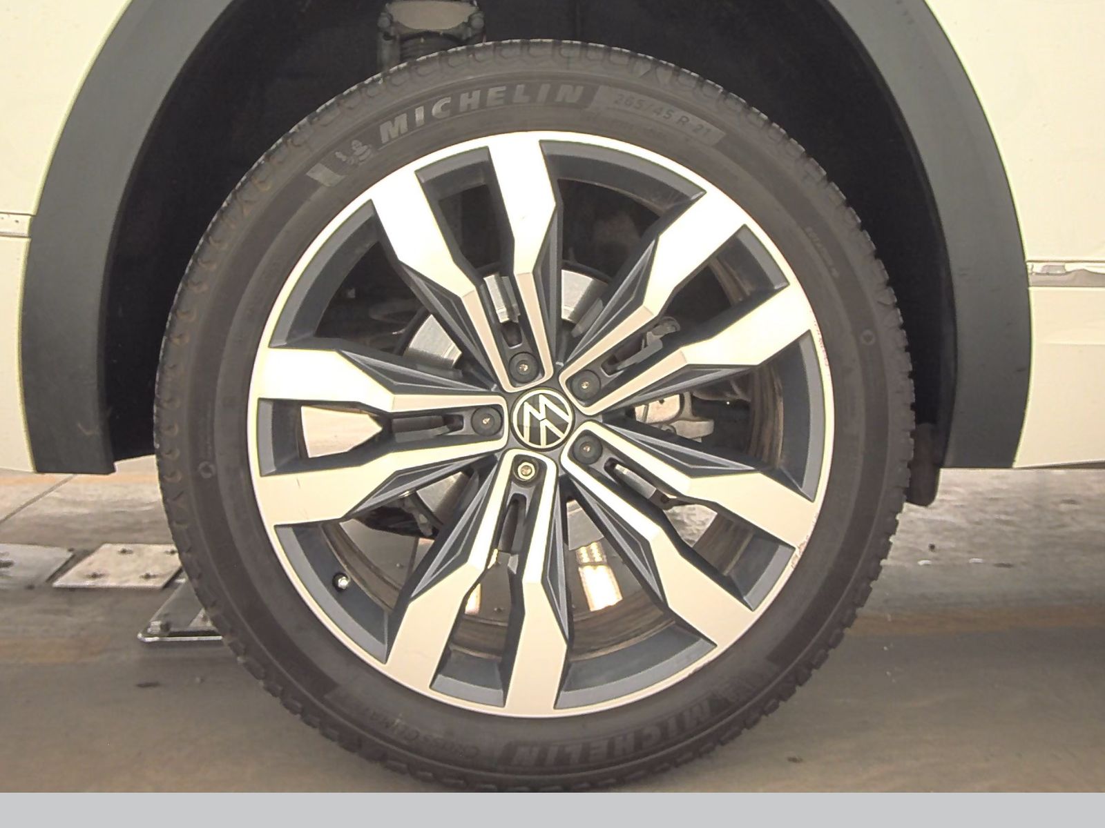 2021 Volkswagen Atlas 3.6L SEL Premium R-Line AWD