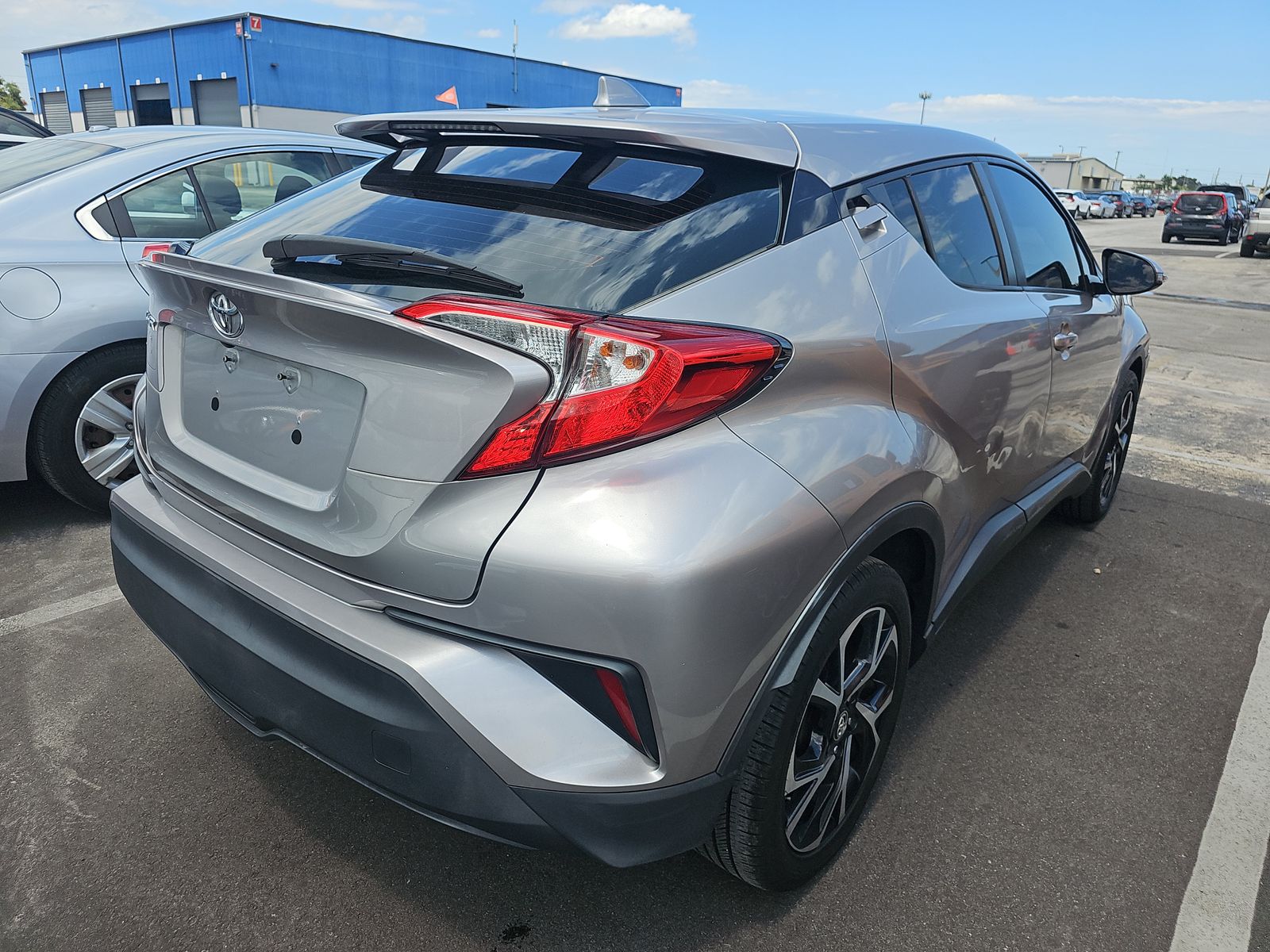 2019 Toyota C-HR XLE FWD