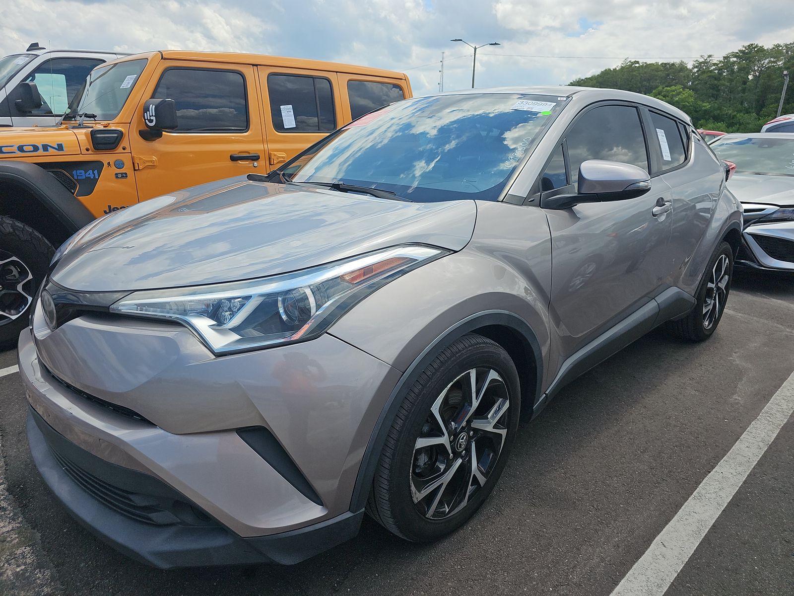 2019 Toyota C-HR XLE FWD