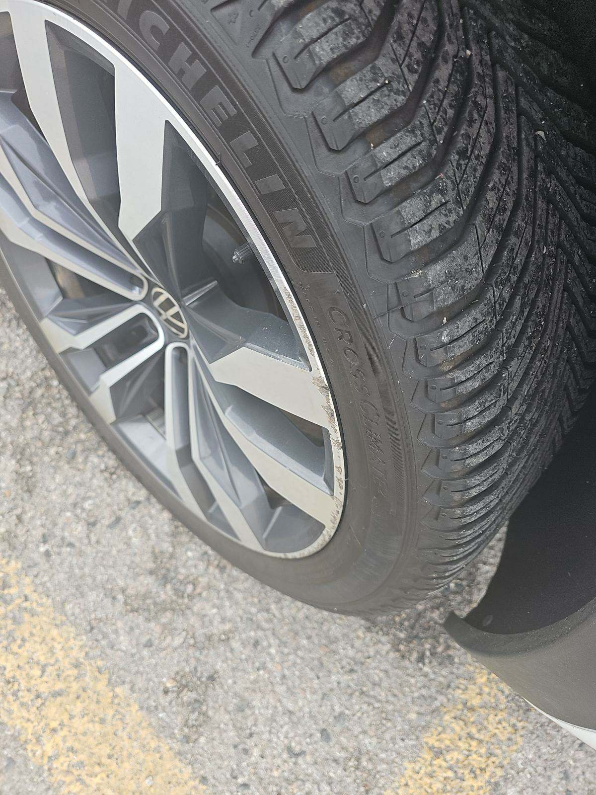 2021 Volkswagen Atlas 3.6L SEL Premium R-Line AWD