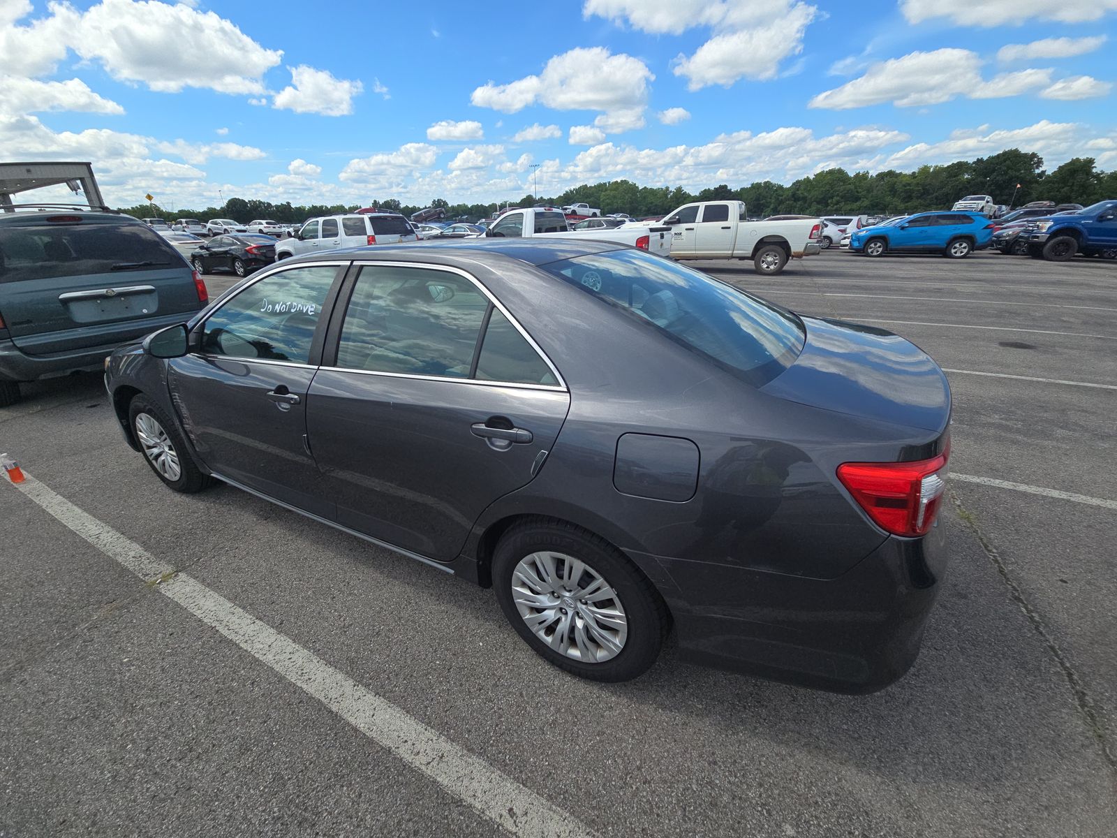 2013 Toyota Camry LE FWD