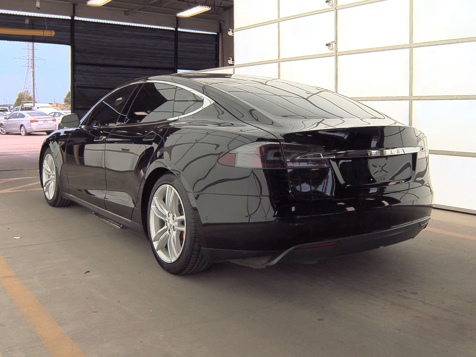 2015 Tesla Model S P90D AWD