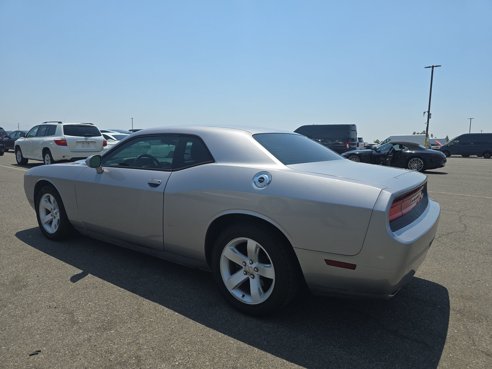 2014 Dodge Challenger SXT RWD