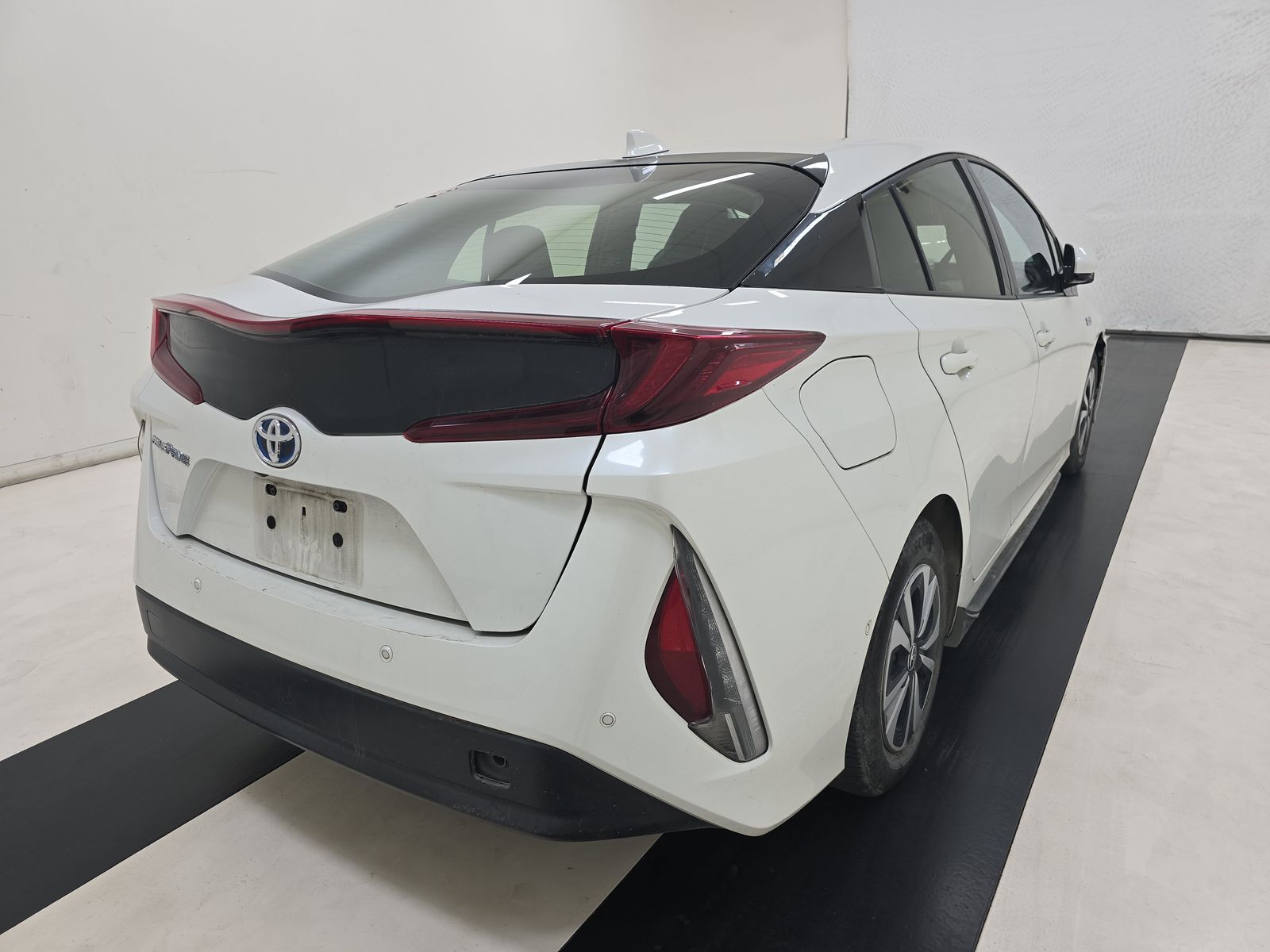 2017 Toyota Prius Prime Advanced FWD