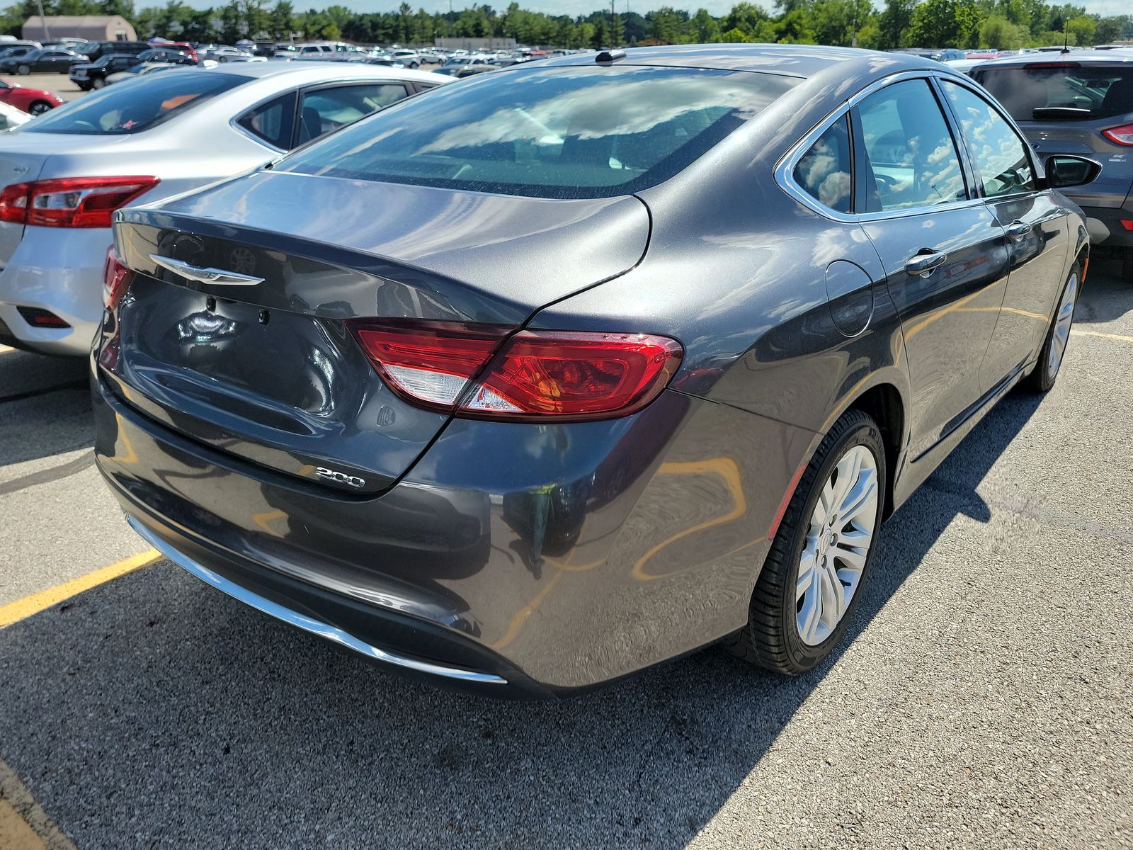 2015 Chrysler 200 Limited FWD