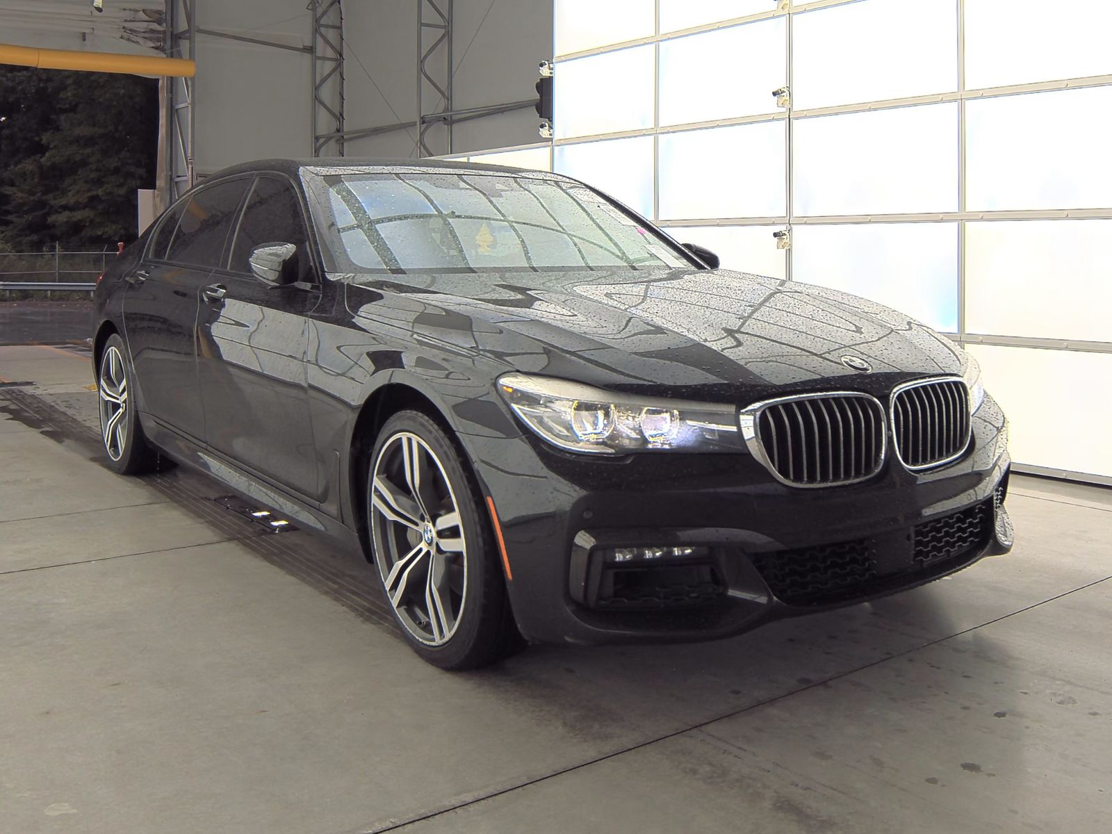 2016 BMW 7 Series 740i FWD