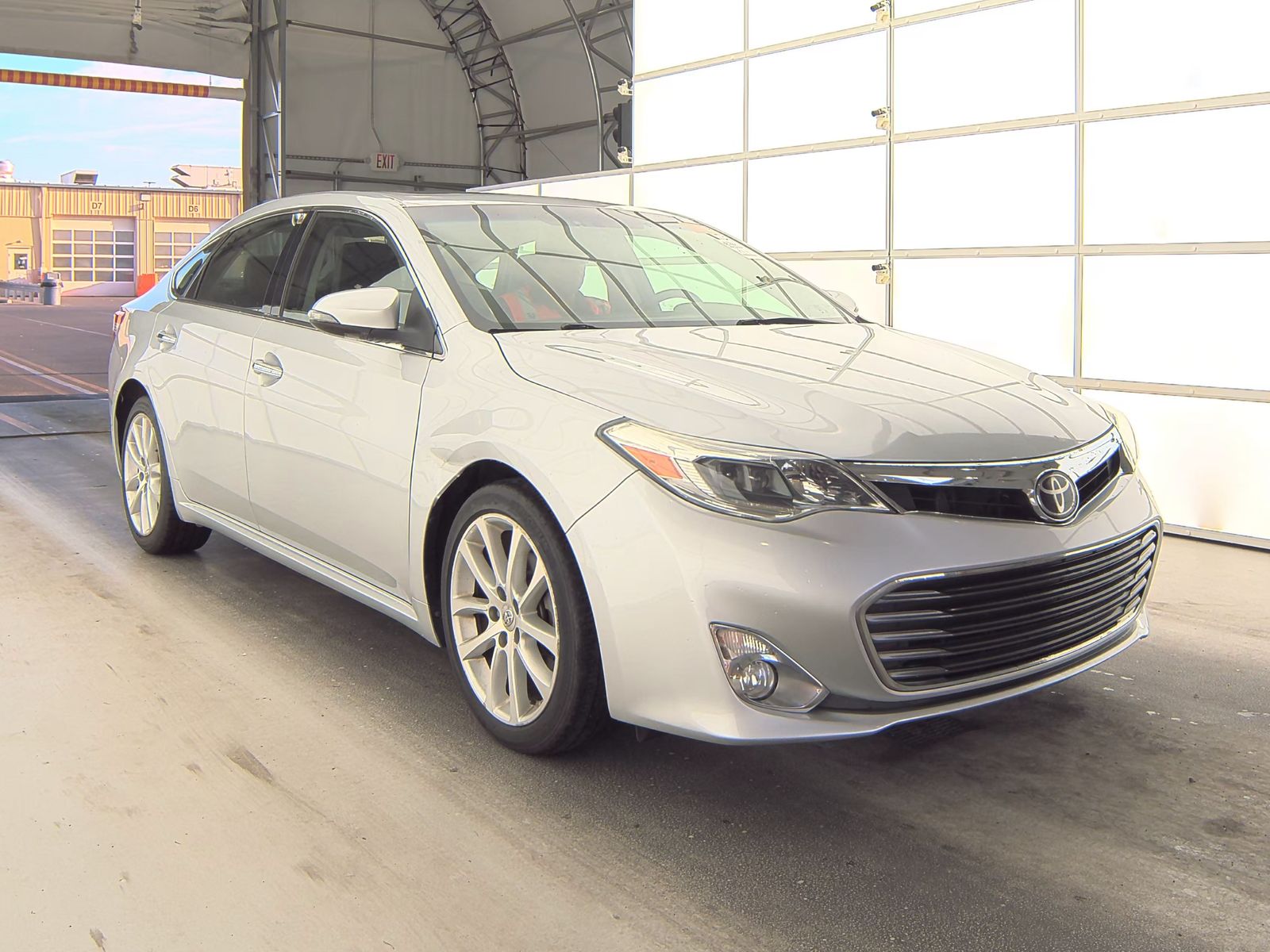 2013 Toyota Avalon Limited FWD