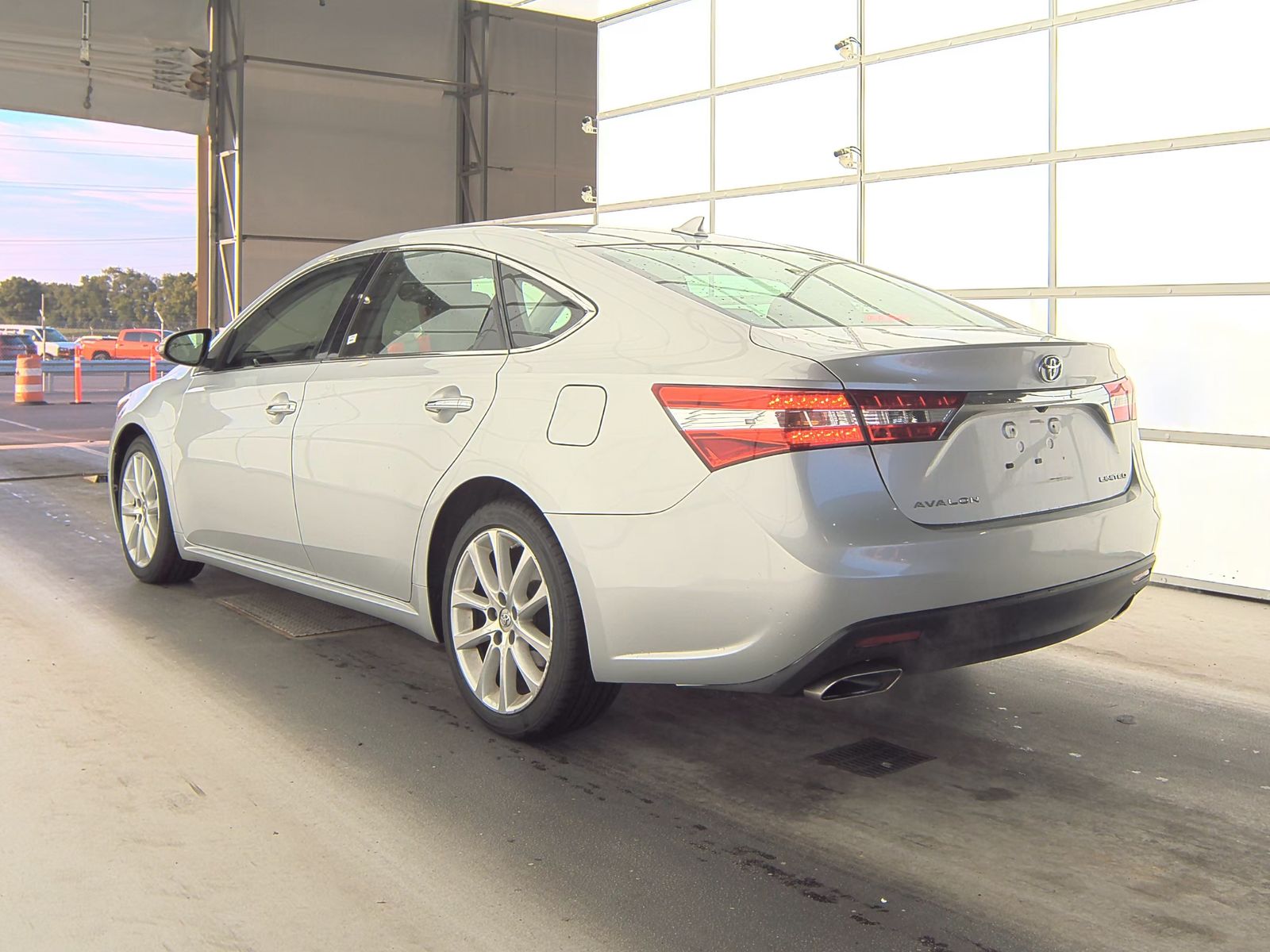 2013 Toyota Avalon Limited FWD