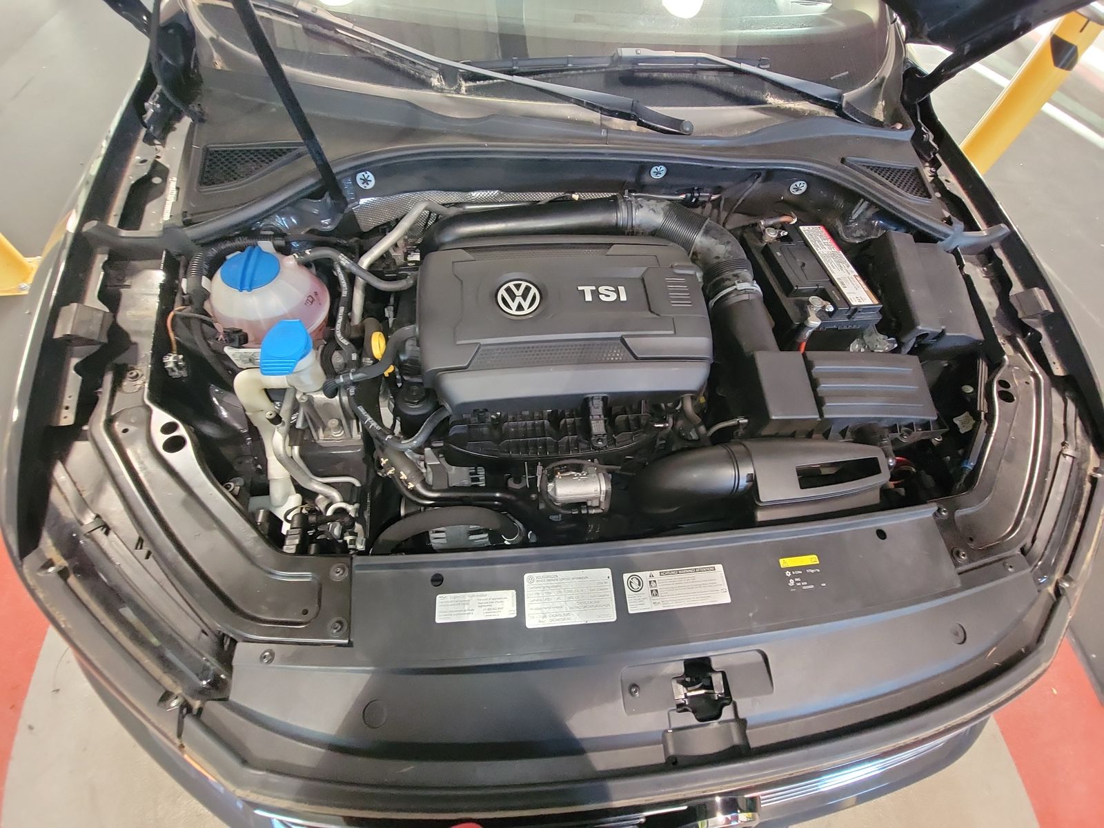 2016 Volkswagen Passat 1.8T R-Line FWD