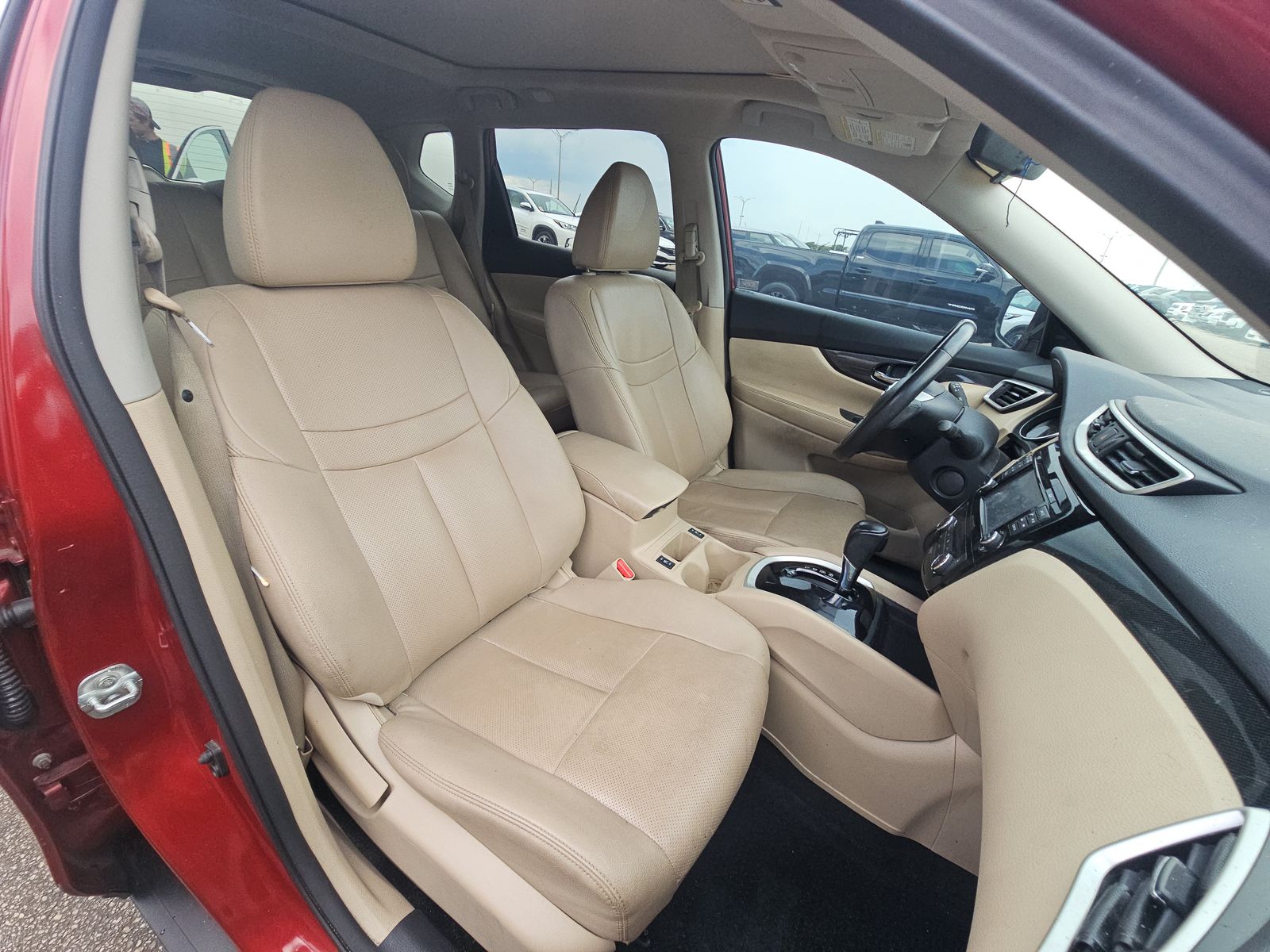 2016 Nissan Rogue SL FWD