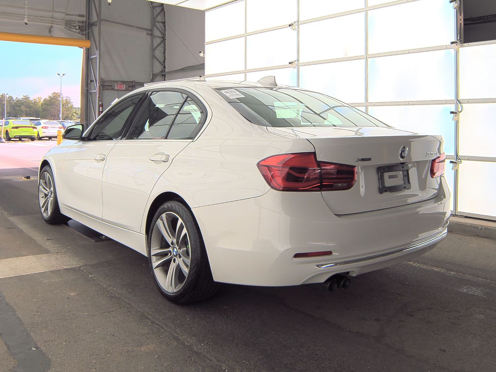 2018 BMW 3 Series 330i xDrive AWD