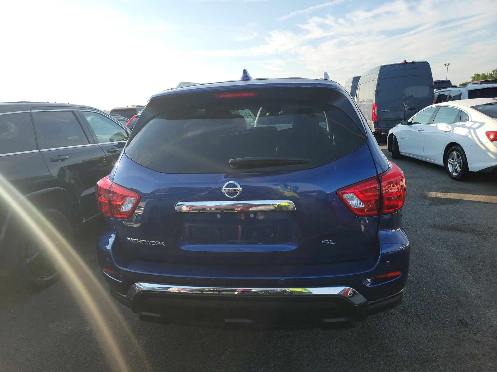 2020 Nissan Pathfinder SL FWD