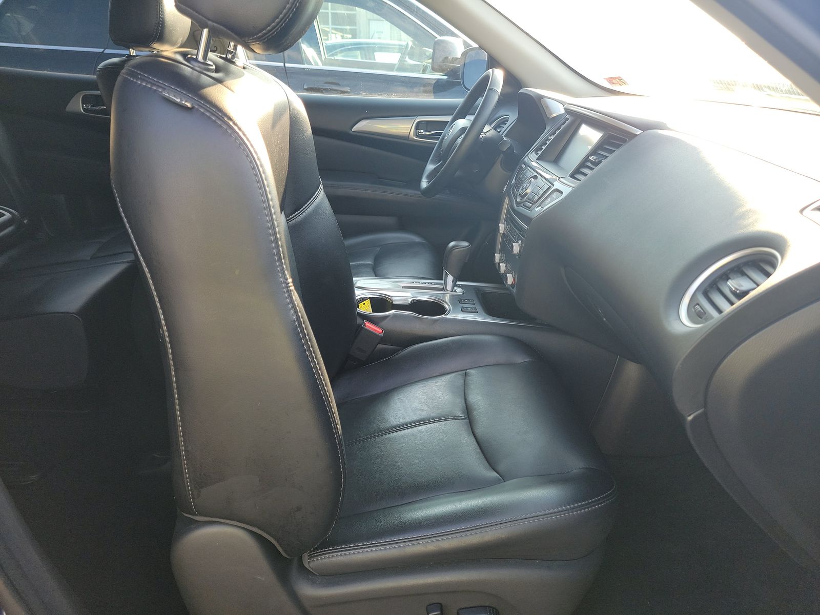 2020 Nissan Pathfinder SL FWD